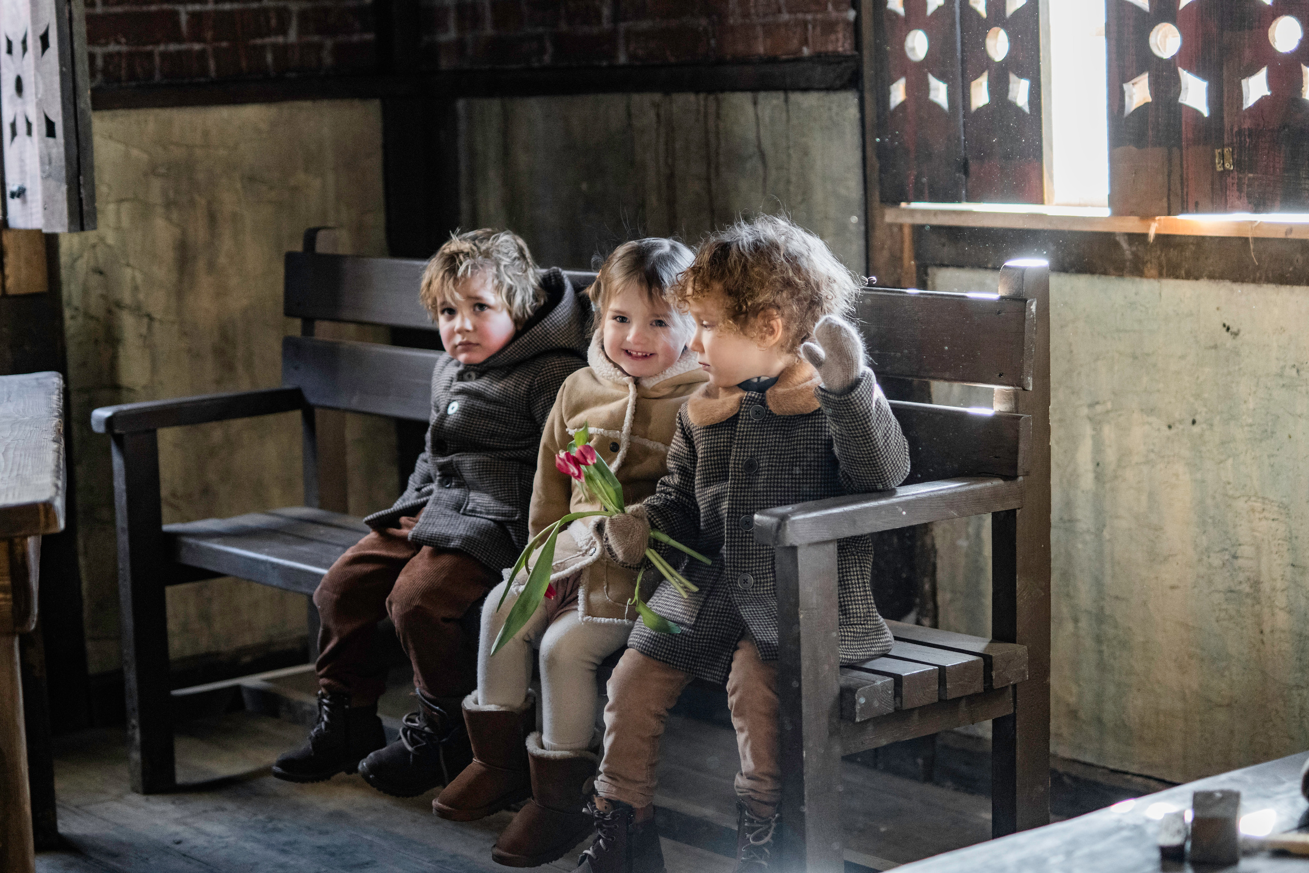 Малыши и тюльпаны. Семейный фотограф Ефремова Виктория