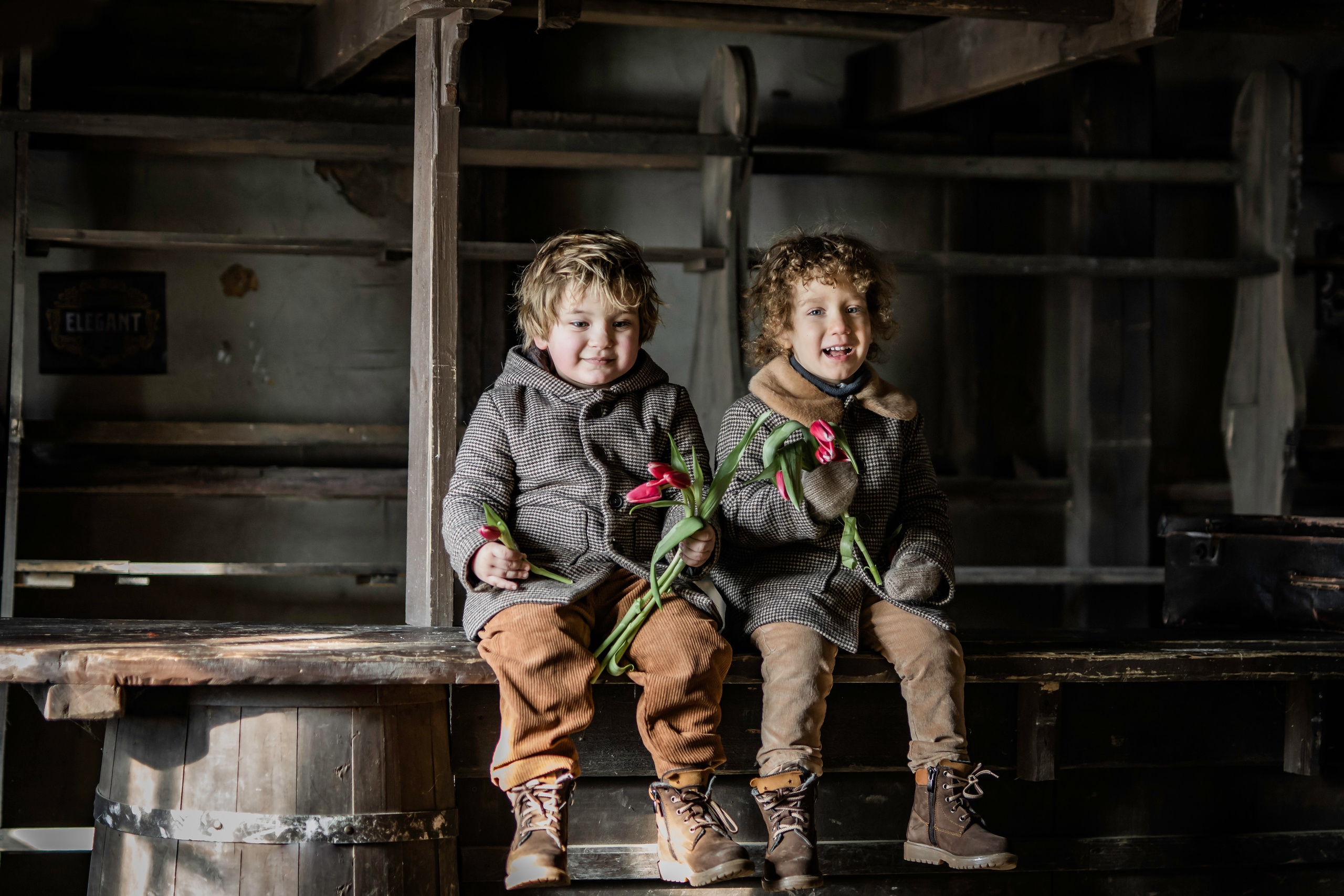 Малыши и тюльпаны. Семейный фотограф Ефремова Виктория