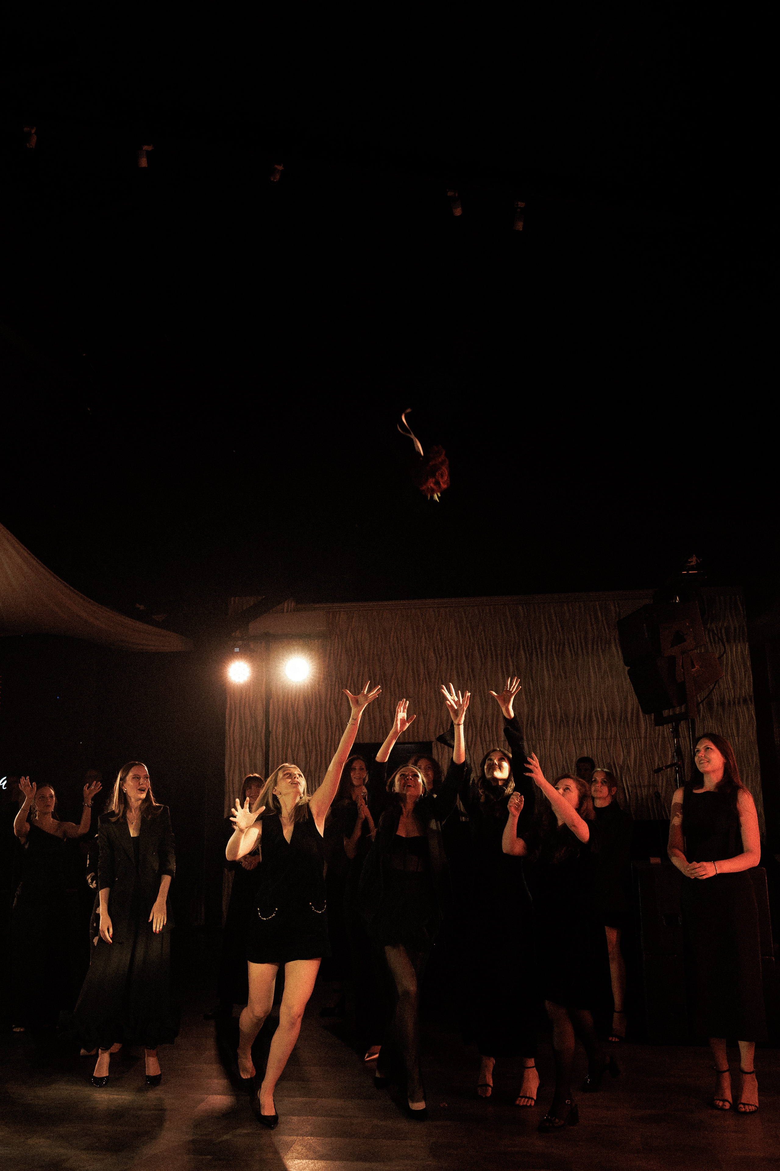 LOVE & HATE | R & N. Свадебный и event-фотограф Иван Волнухин