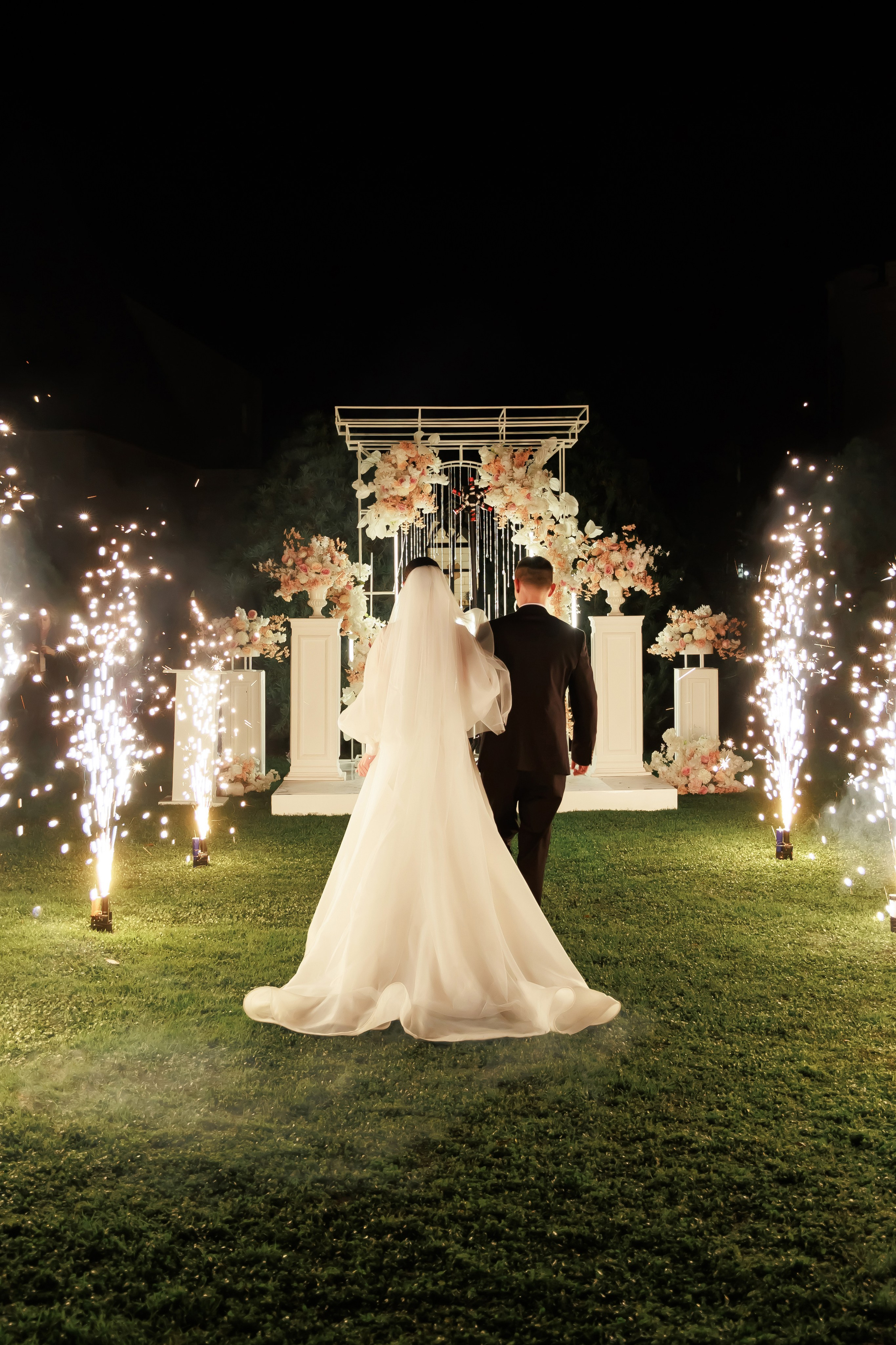 СВАДЕБНЫЕ ФОТОСЕССИИ. Свадебный и семейный фотограф в г. Майкопе (выезд по республике и краю)