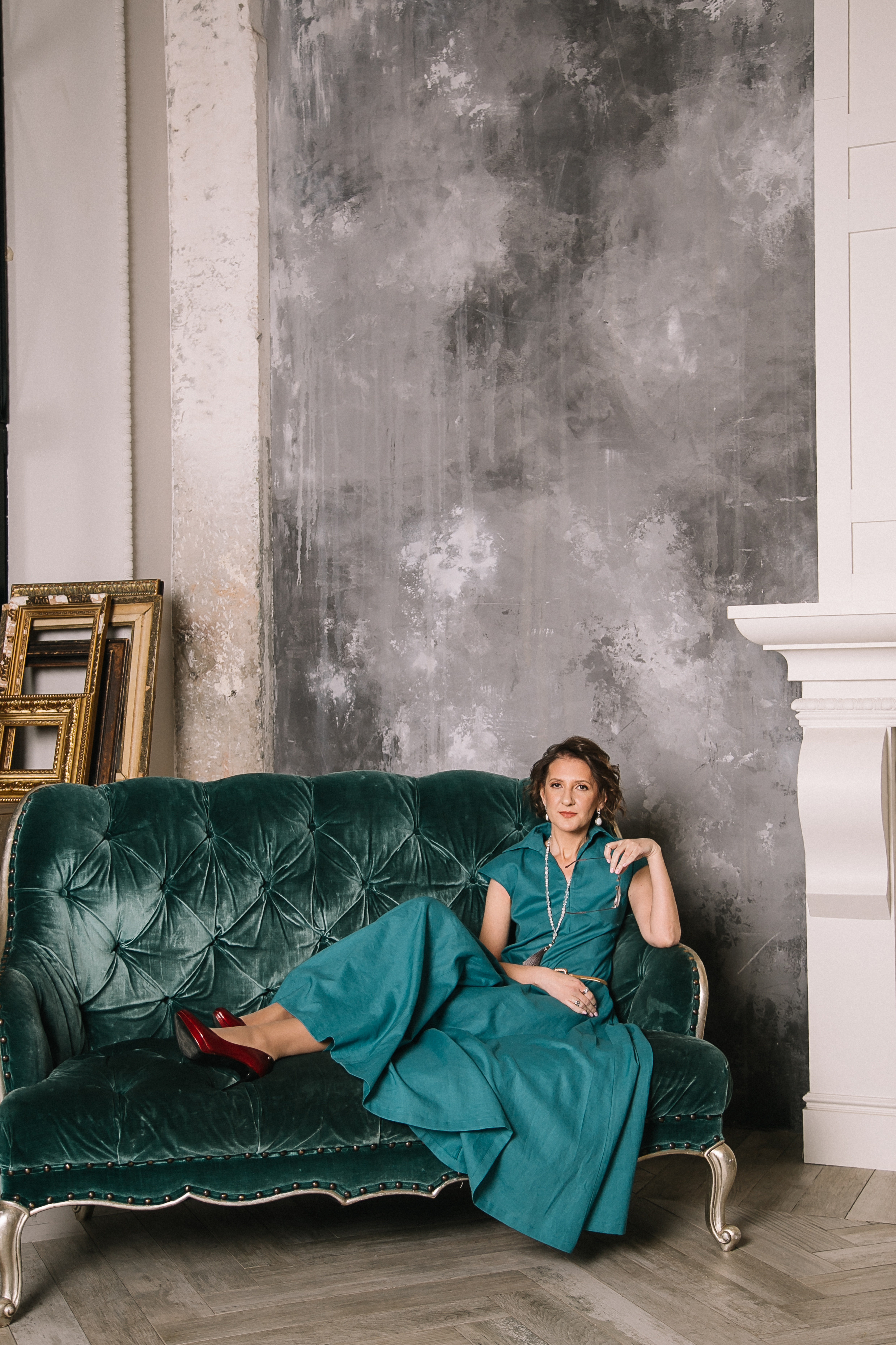 Женская фотосессия в ID Studio Москва. Бренд‑фотограф в Москве | Rina _Sphoto — личный и бизнес‑контент