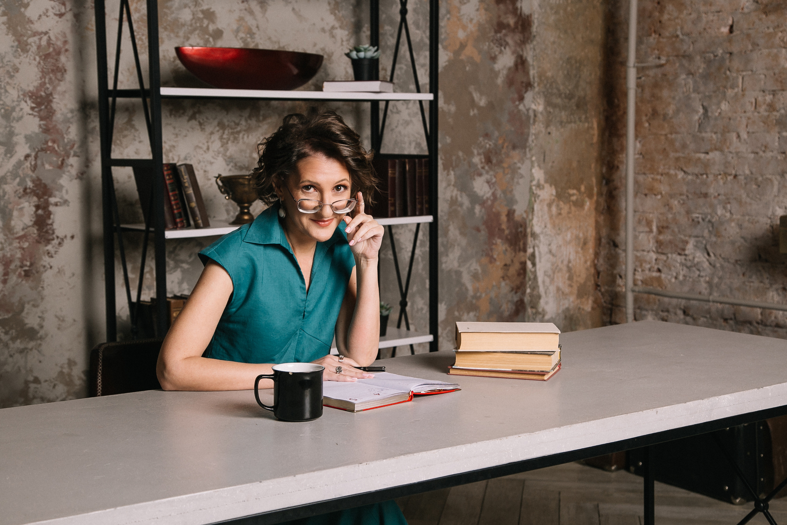 Женская фотосессия в ID Studio Москва. Бренд‑фотограф в Москве | Rina _Sphoto — личный и бизнес‑контент