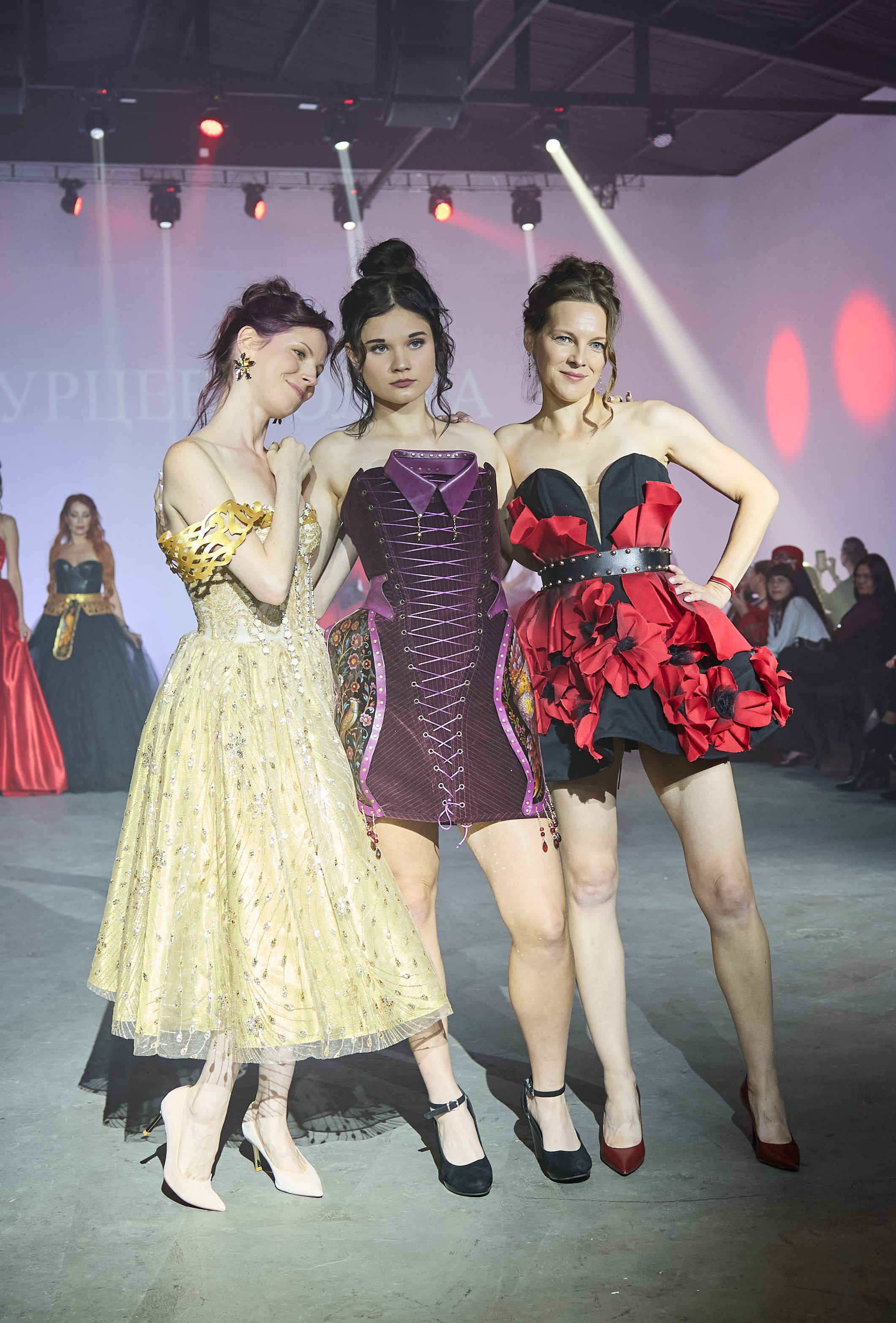 модели в дизайнерских платьях после показа, Haute Couture Fashion Week Russia 2026