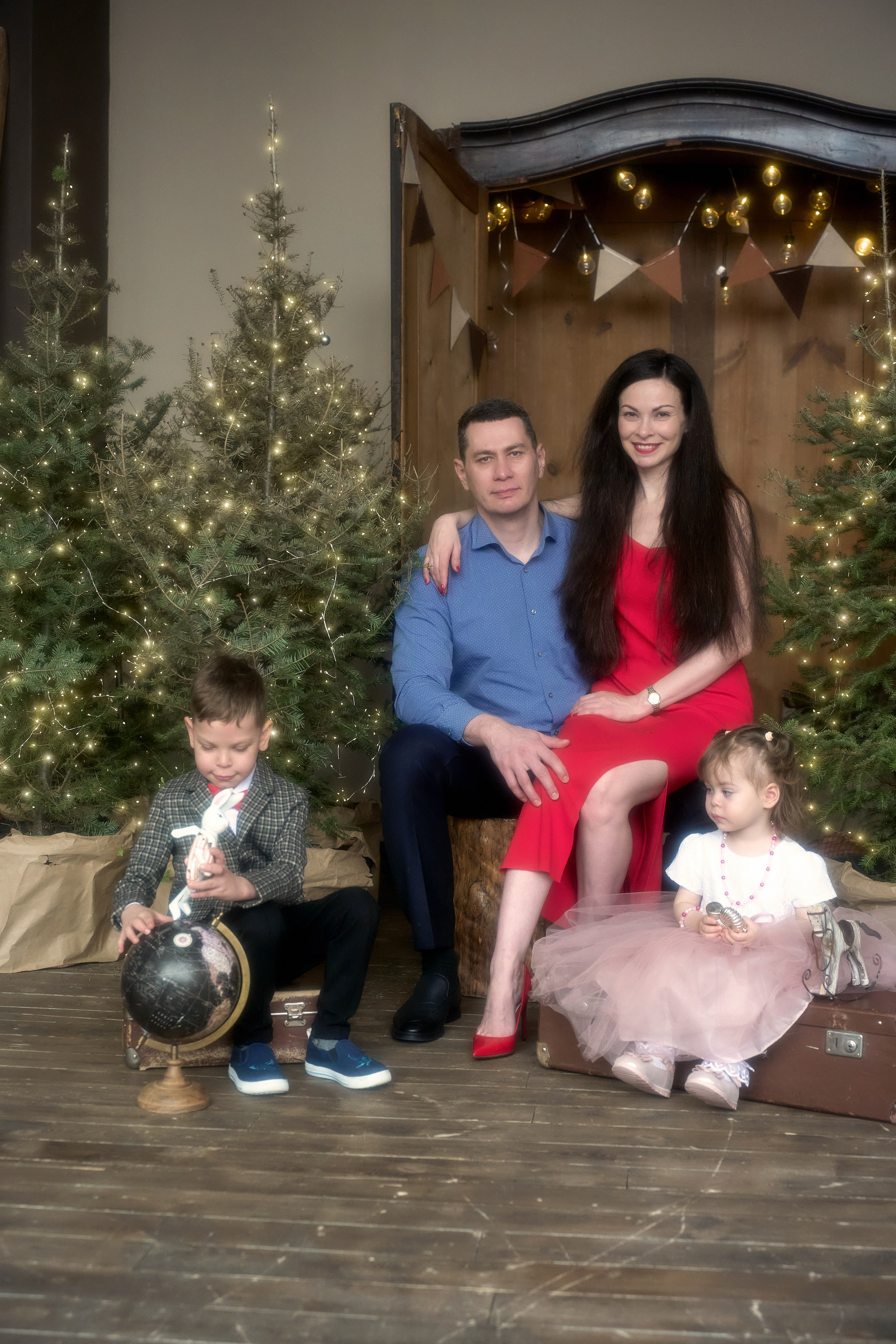 Семейная новогодняя фотосессия. Мартазова Екатерина фотограф. Екатеринбург