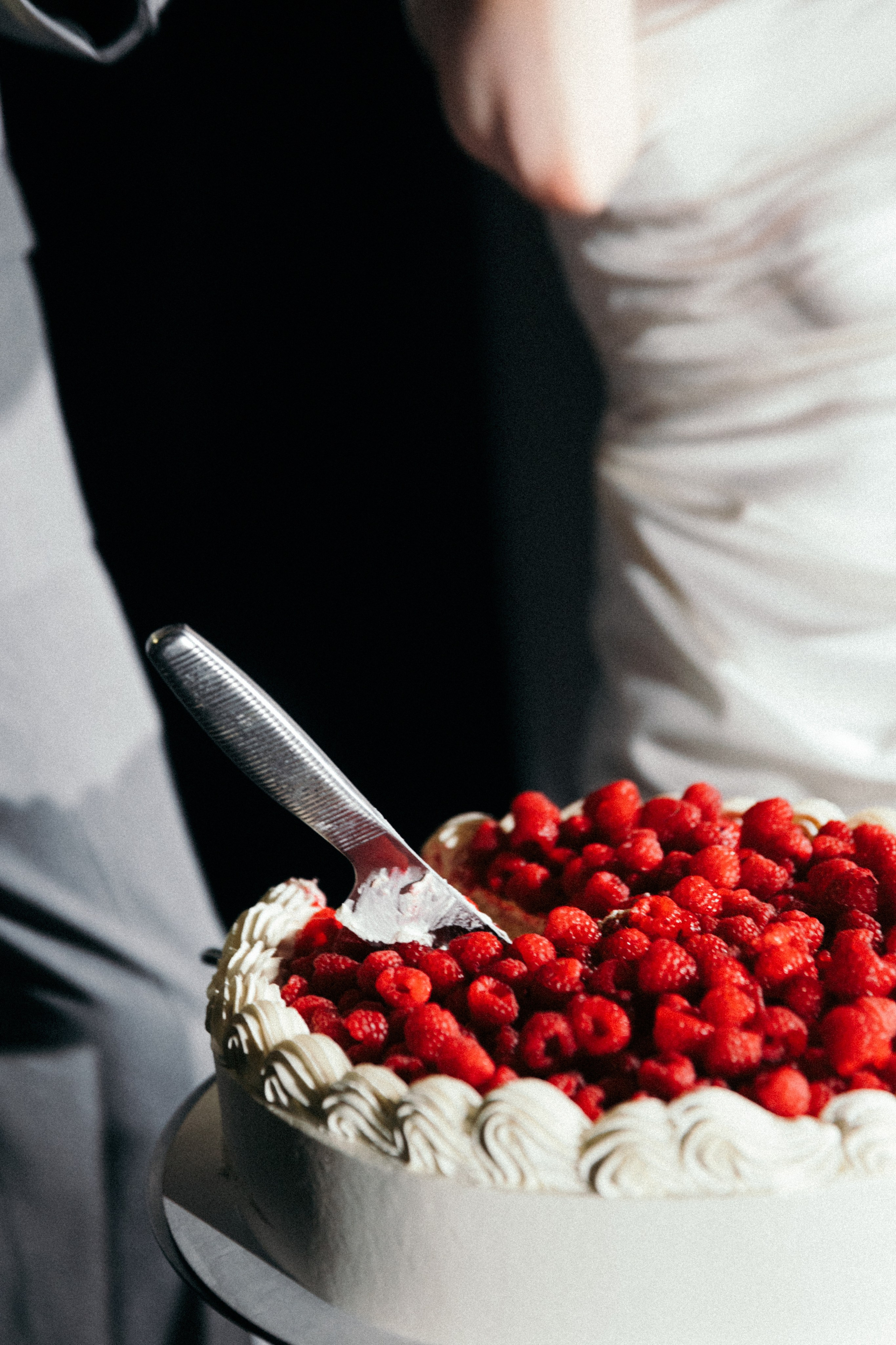 Свадьба в Питере. HELD BY LOVE. Фотограф в Астрахани Радмир Баймухамедов