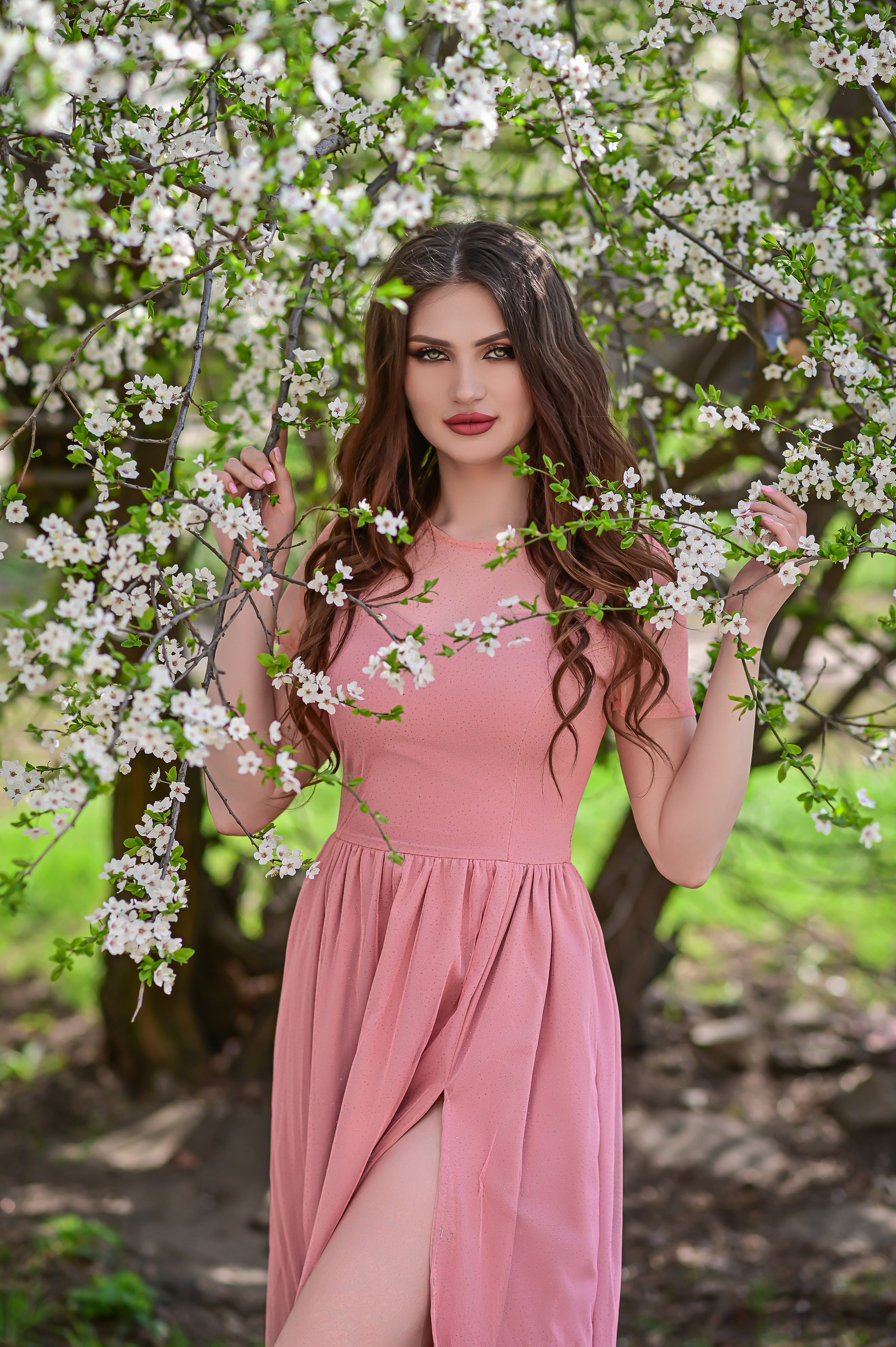 Весна. Съемка в цветении. Семейный и свадебный фотограф в Донецке Донская Анастасия