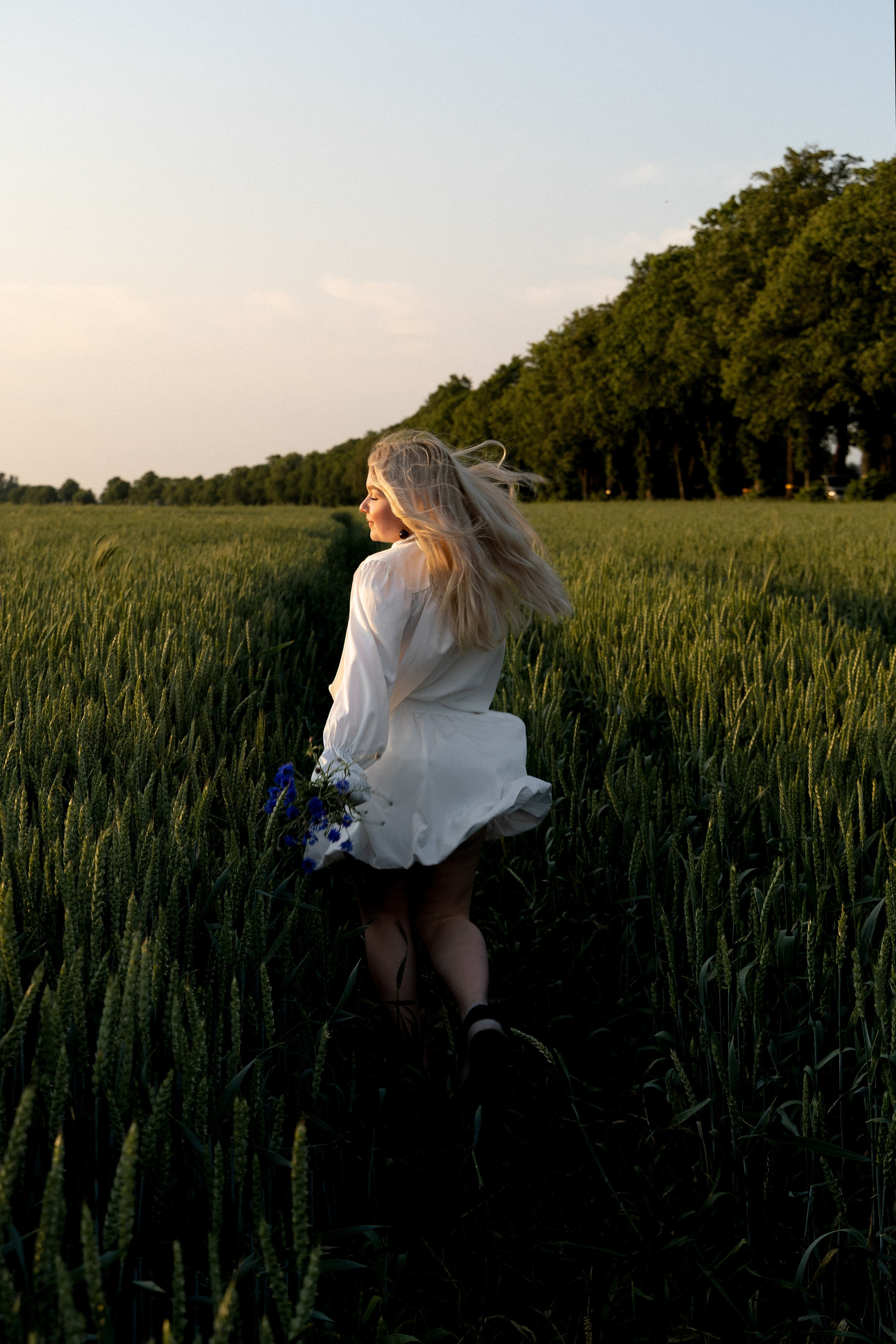 Эмилия | в поле. Фотограф в Калининграде Сокирко Светлана