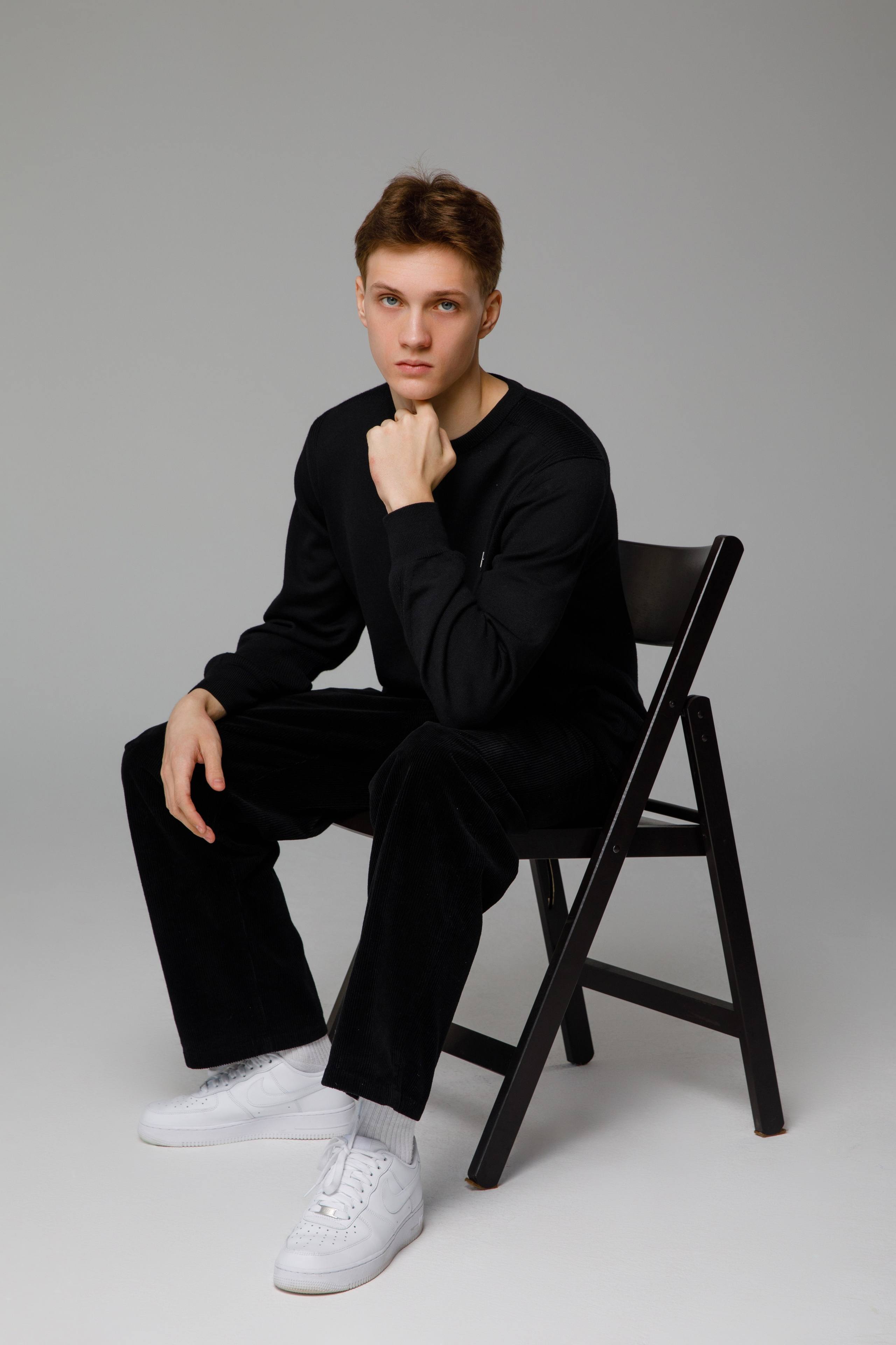 ДЛЯ 9-11 КЛАССОВ. Выпускные альбомы в Москве FOTOVMESTE