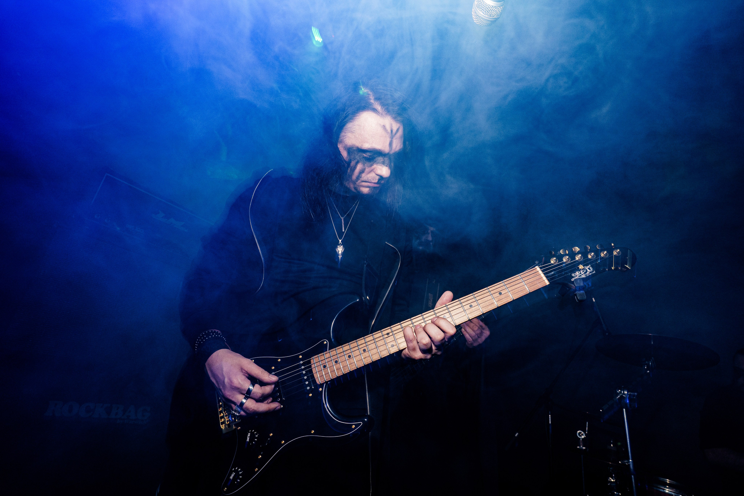 Inside the Rain|Ласточка. Концертный и репортажный фотограф в Санкт-Петербурге Слава Пахомов