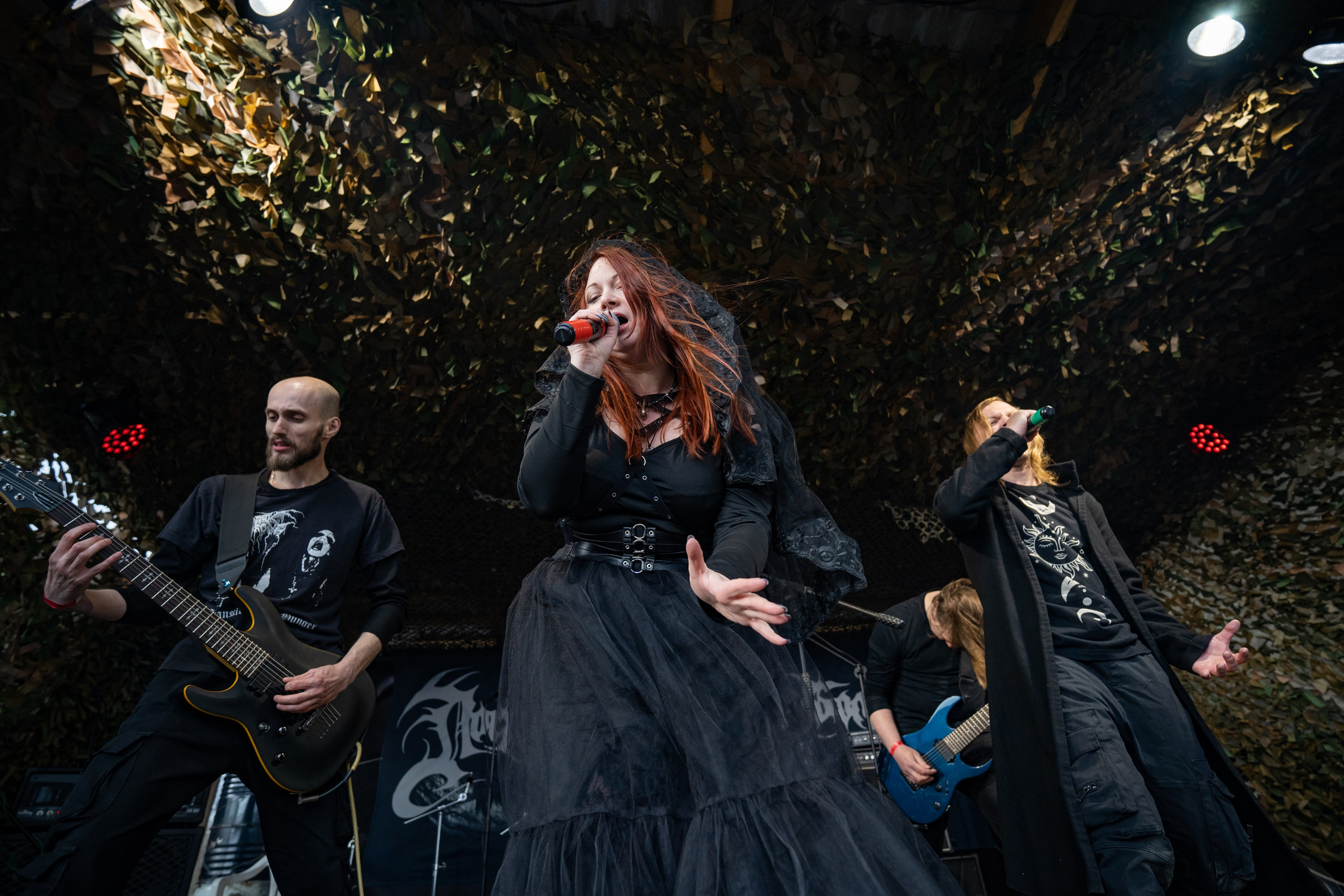 Фестиваль «ПОСРЕДИ КЛАДБИЩ И БОЛОТ»|Архангельск. Концертный и репортажный фотограф в Санкт-Петербурге Слава Пахомов