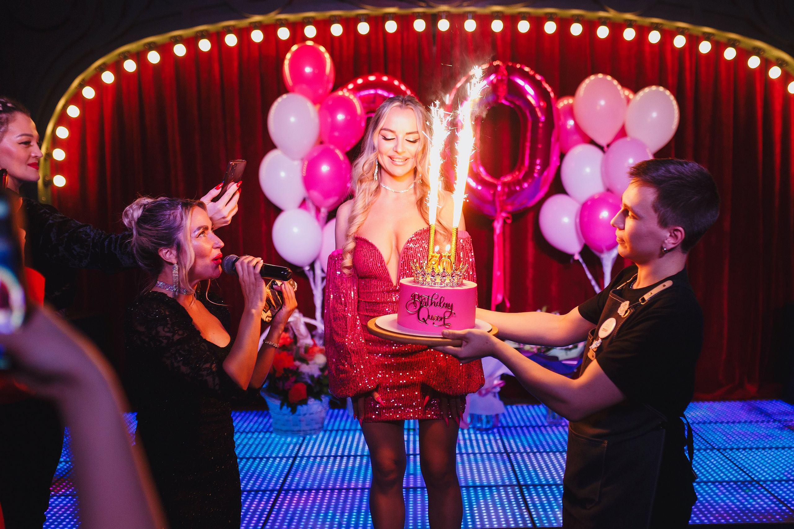 Фотографии с частных мероприятий. Roman — Репортажный фотограф в Новосибирске