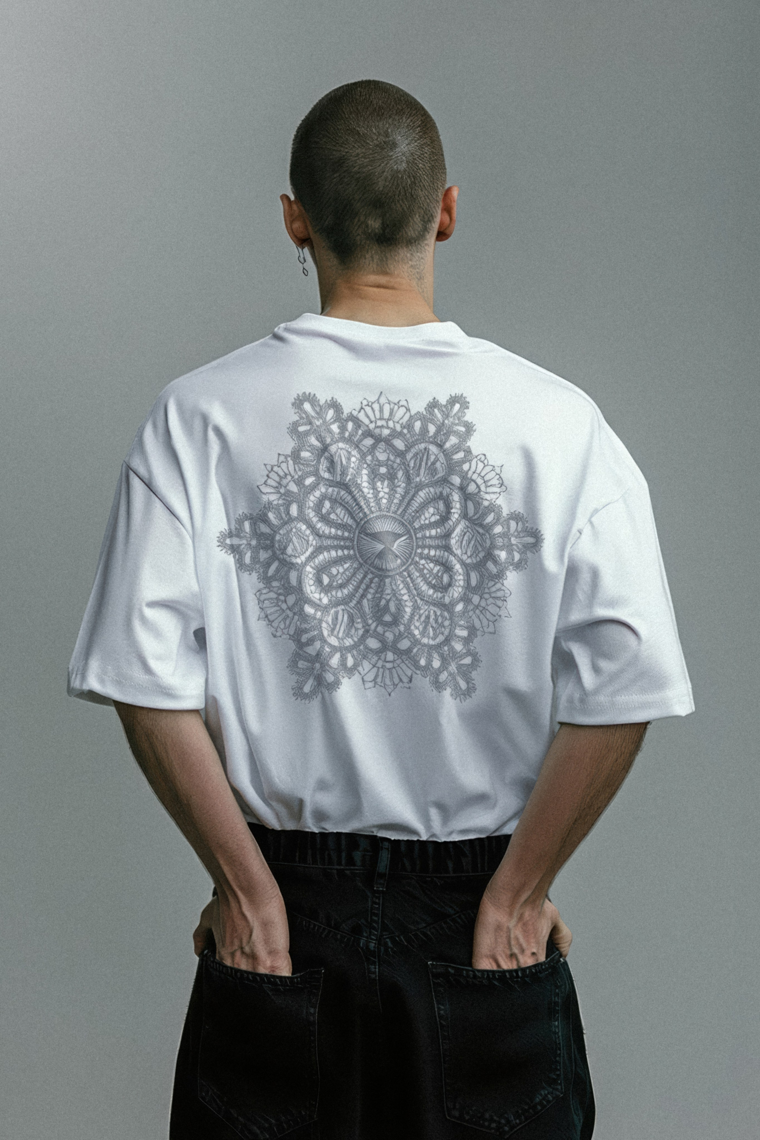 Кольня футболки. Фотограф Санкт-Петербург