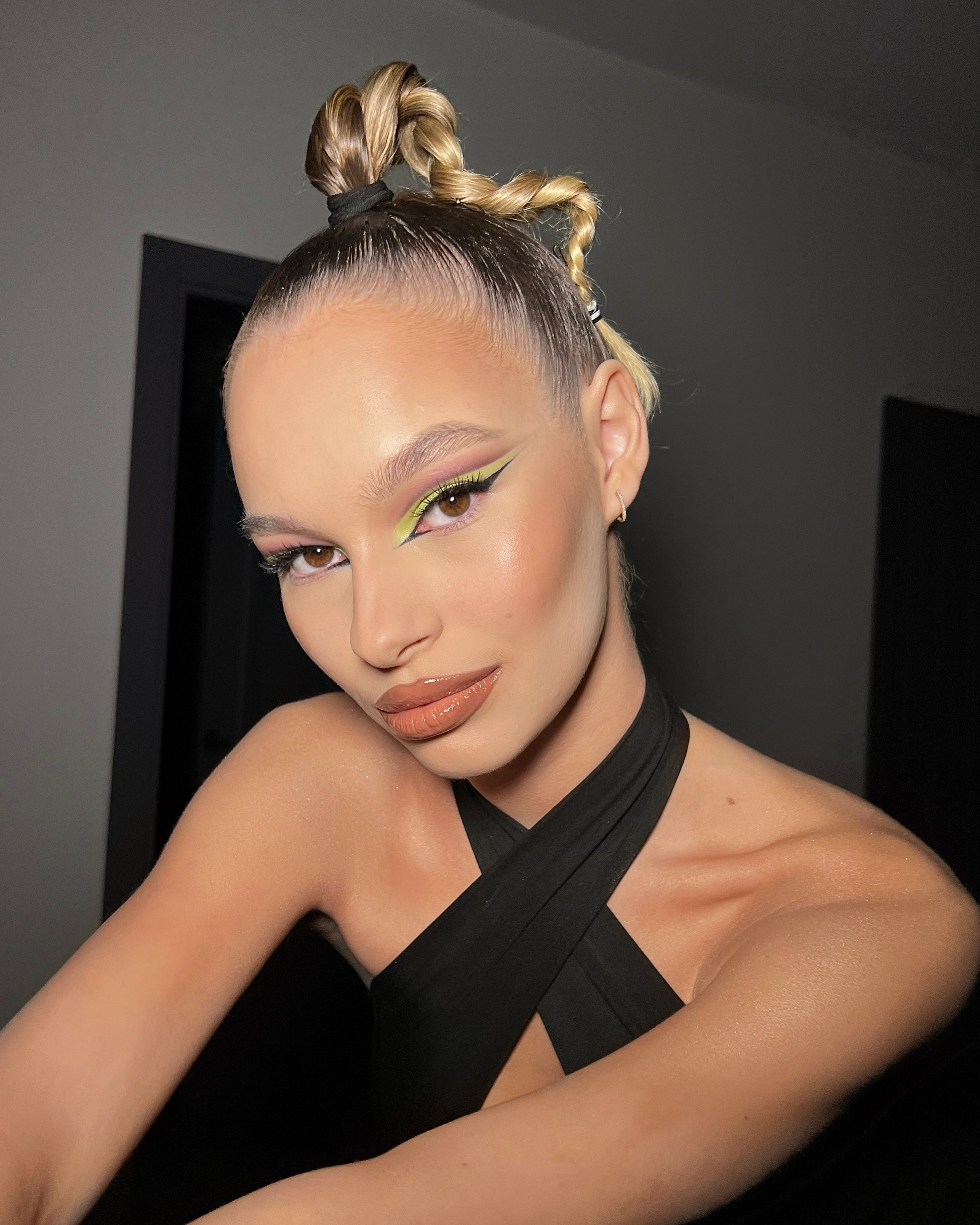 Модель для предметной съемки Анастасия Ж. С.-Пб| Sale Easy