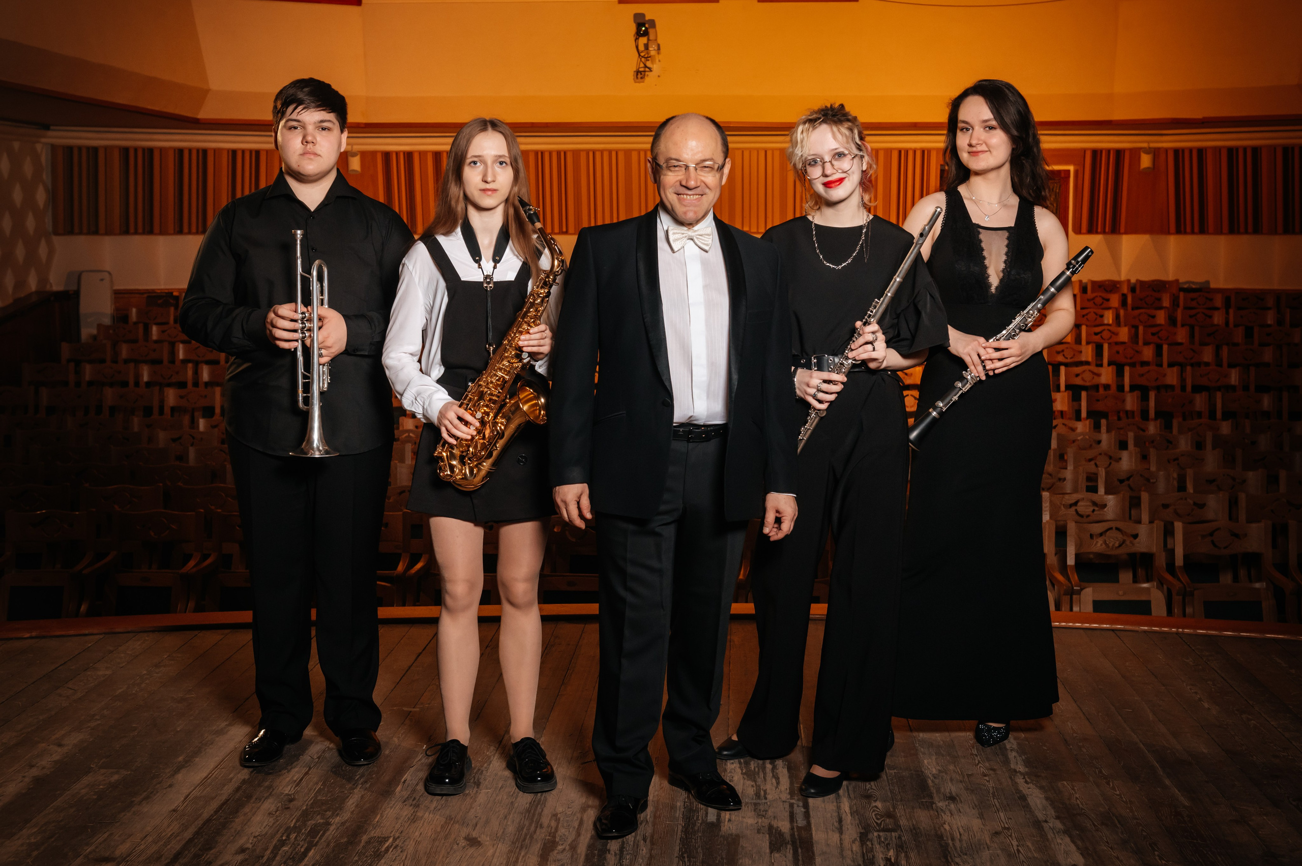 Старшие классы. Современные выпускные альбомы в Новосибирске