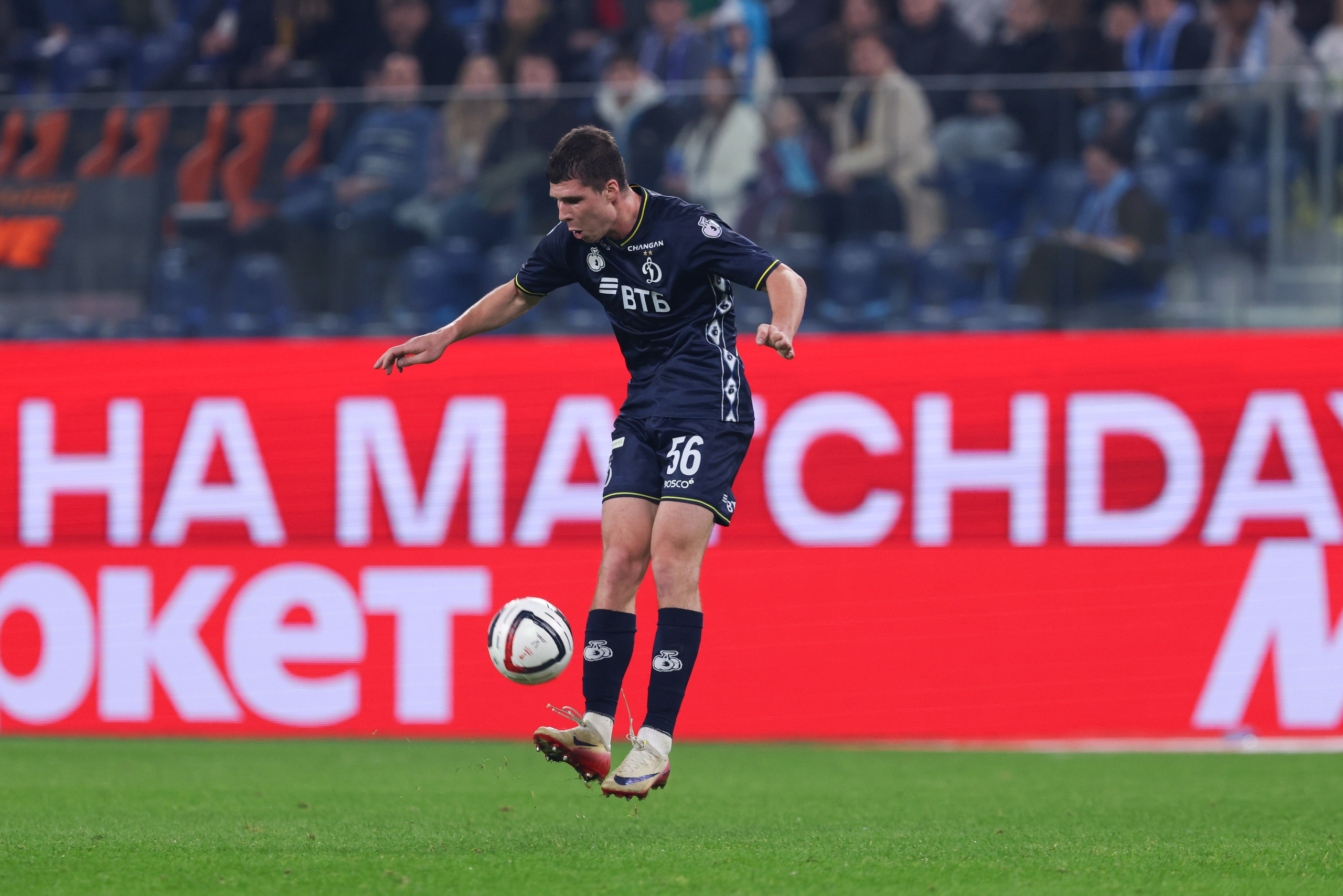 ФК «Зенит — ФК «Динамо» Москва 05.11.2025. Спортивный и репортажный фотограф Антон Тереханов