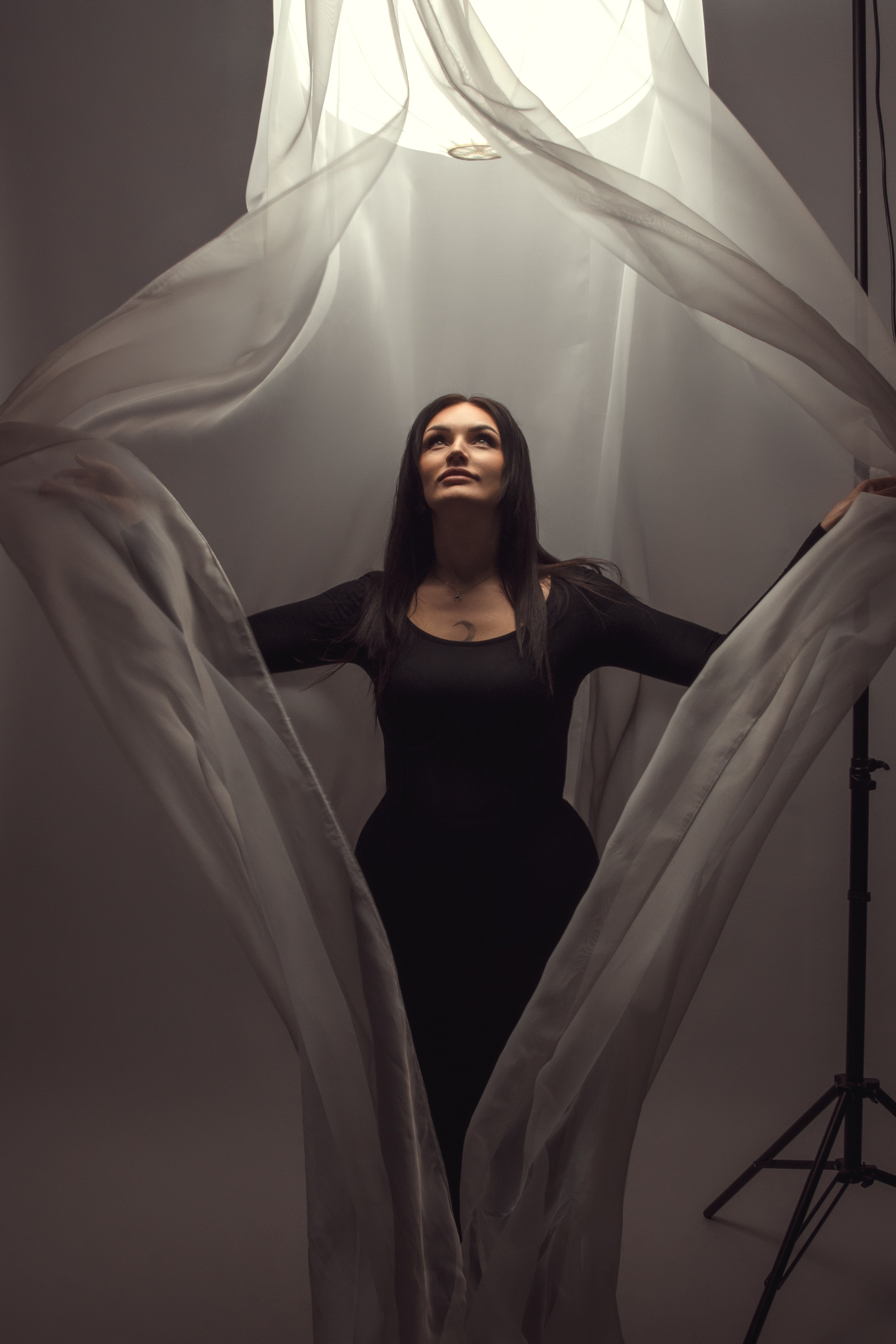 Съемки в студии. Индивидуальные, семейные, студийные съемки в Серпухове и за пределами