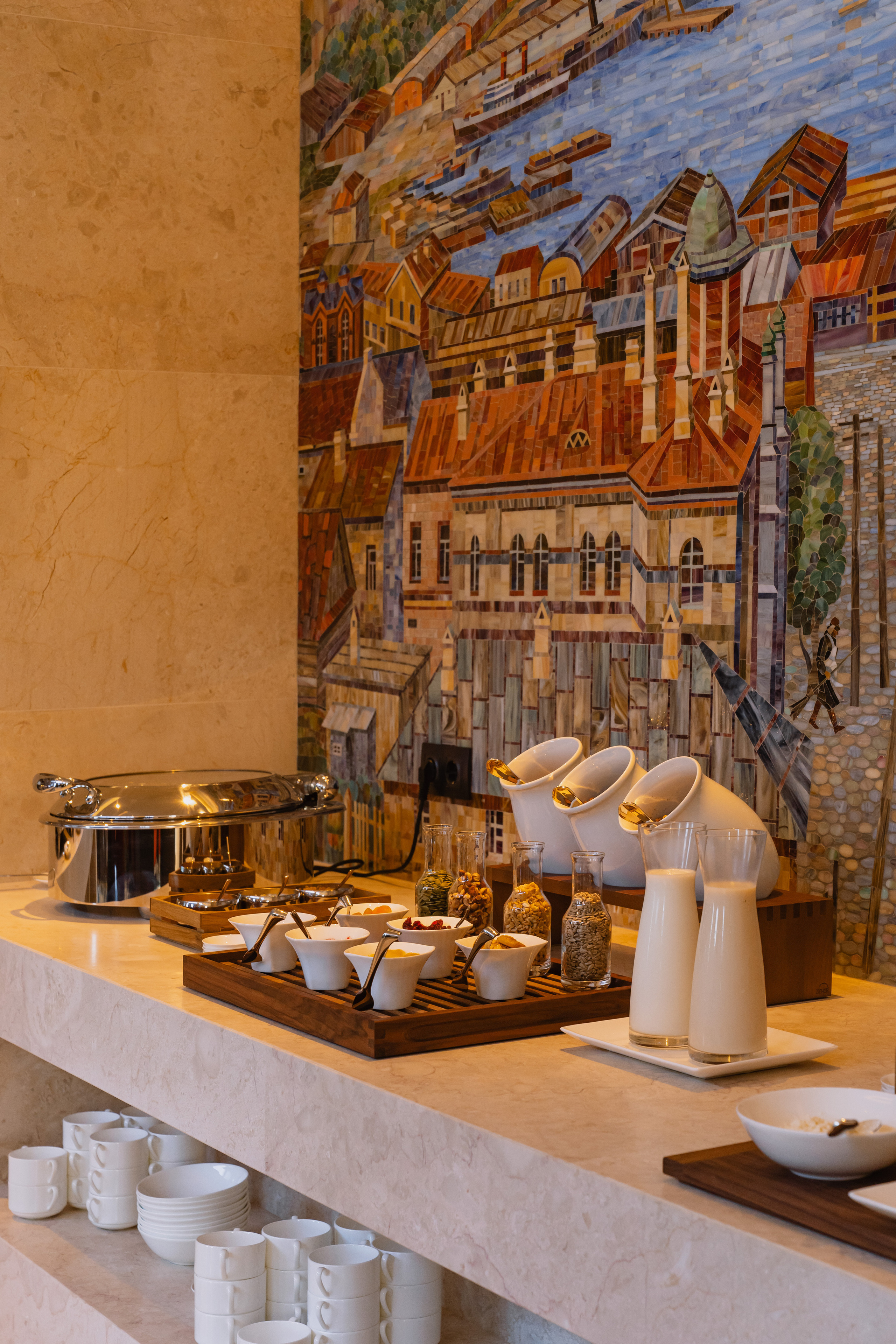 Пятизвёздочный отель VLADIVOSTOK Grand Hotel & SPA. Wedding and family photographer in Vladivostok Anton Blokhin