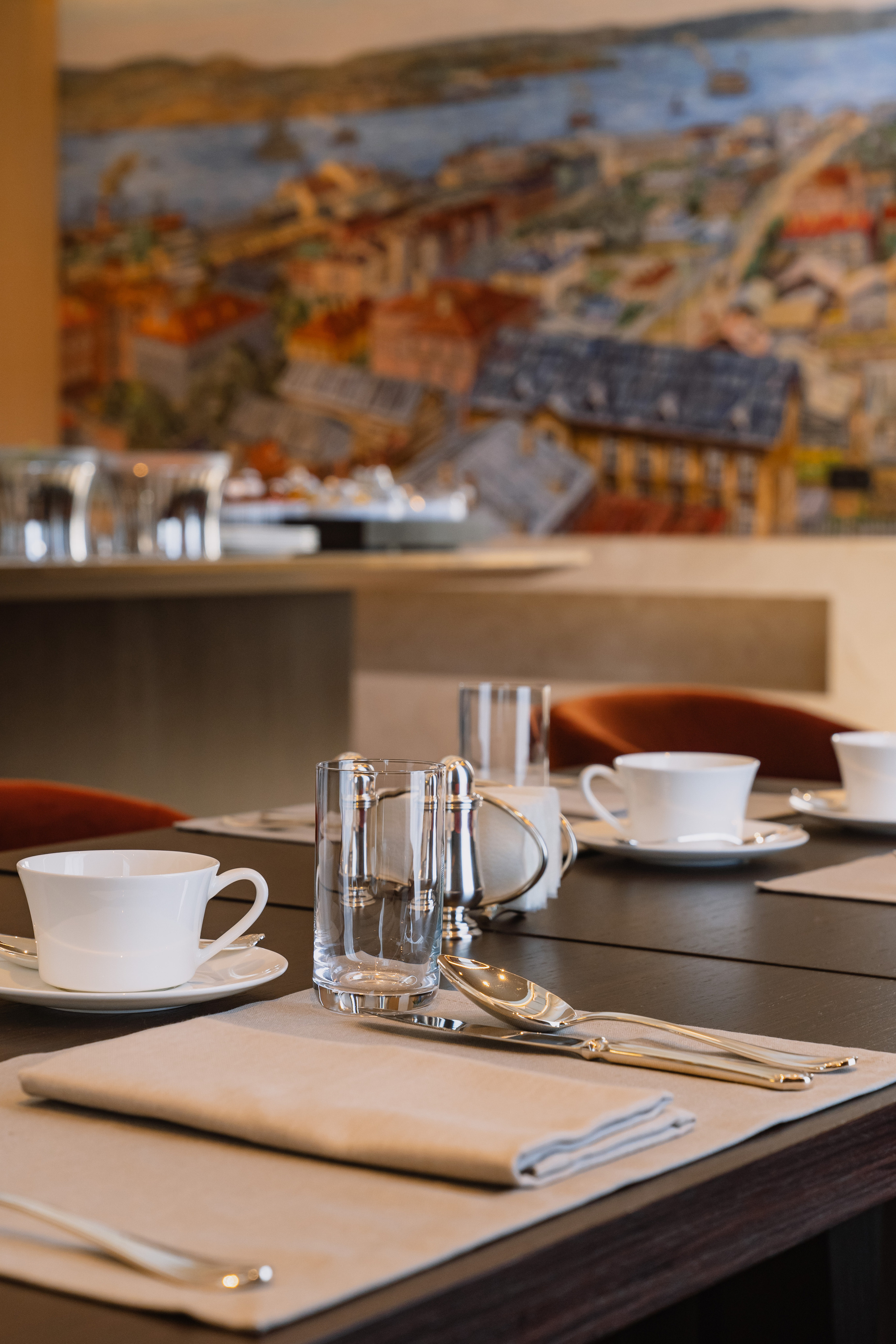 Пятизвёздочный отель VLADIVOSTOK Grand Hotel & SPA. Wedding and family photographer in Vladivostok Anton Blokhin