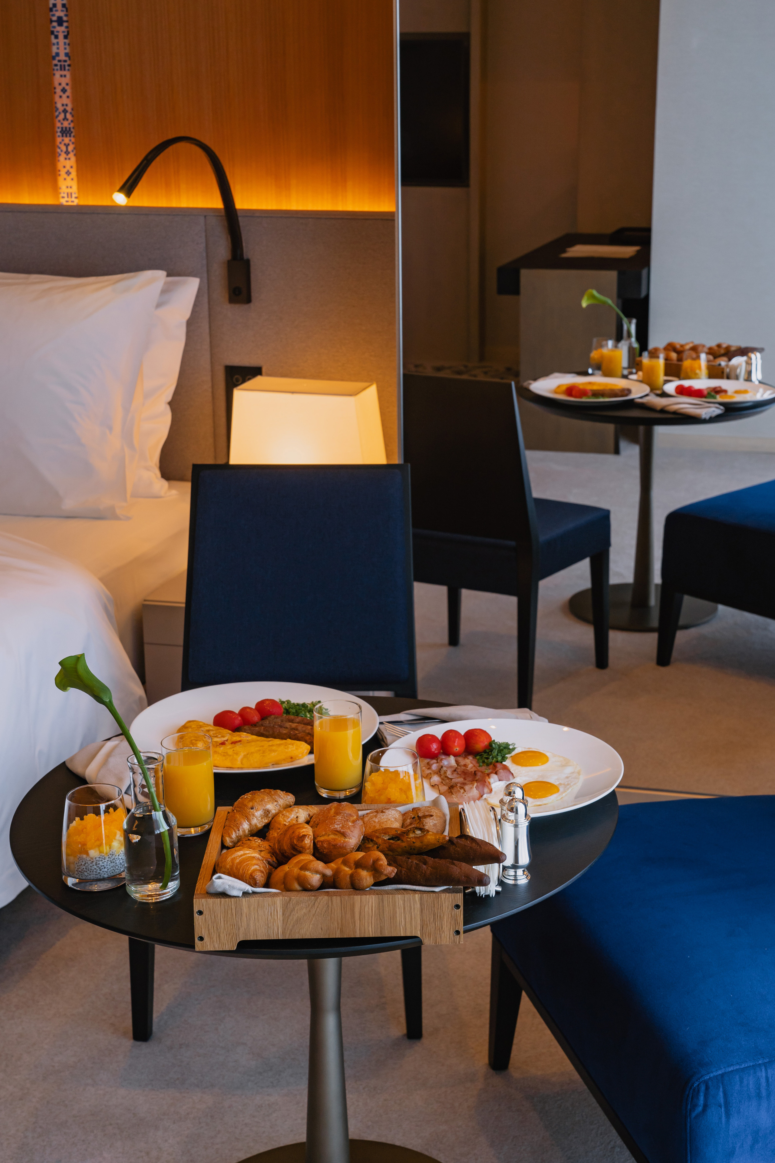 Пятизвёздочный отель VLADIVOSTOK Grand Hotel & SPA. Wedding and family photographer in Vladivostok Anton Blokhin