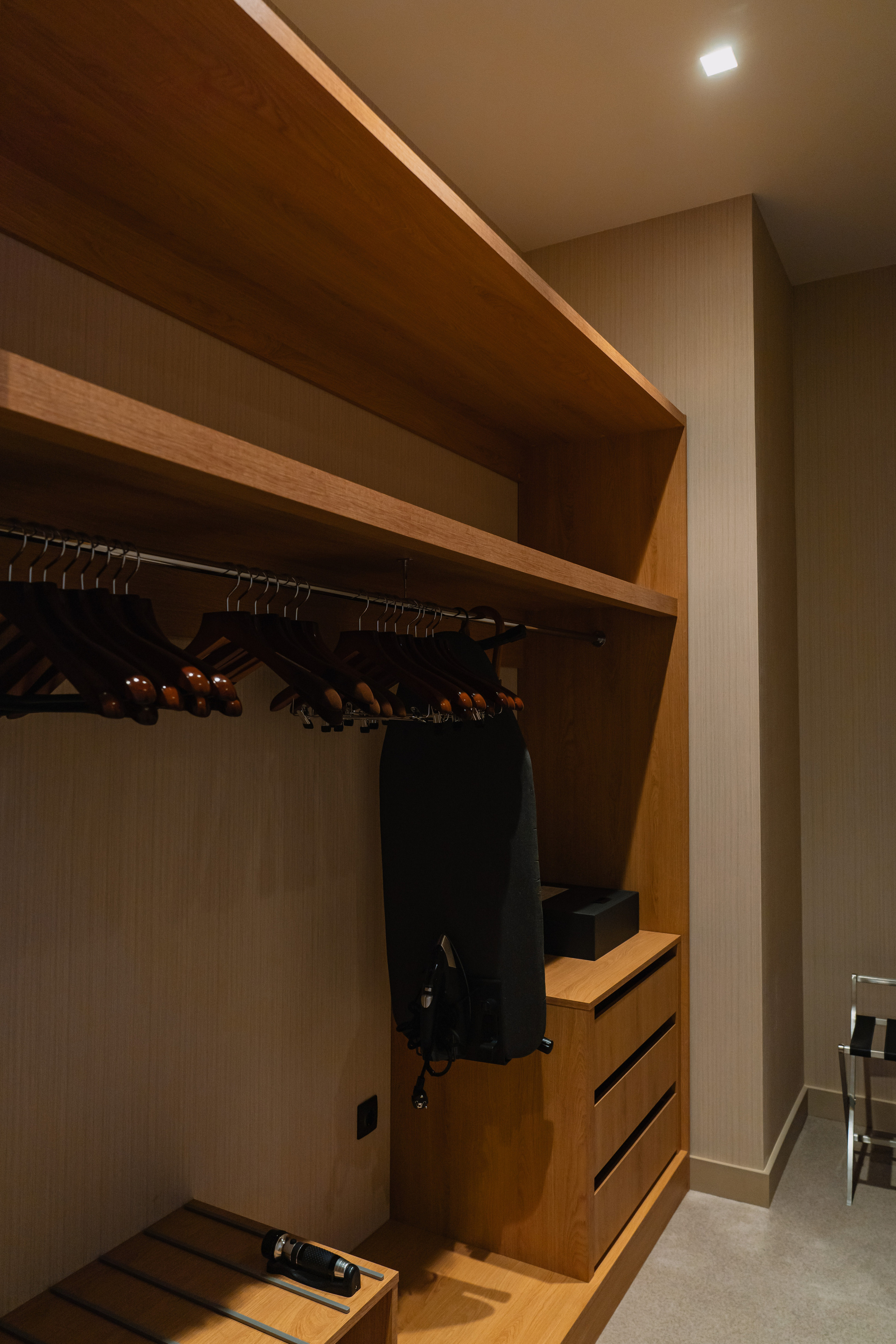 Пятизвёздочный отель VLADIVOSTOK Grand Hotel & SPA. Wedding and family photographer in Vladivostok Anton Blokhin