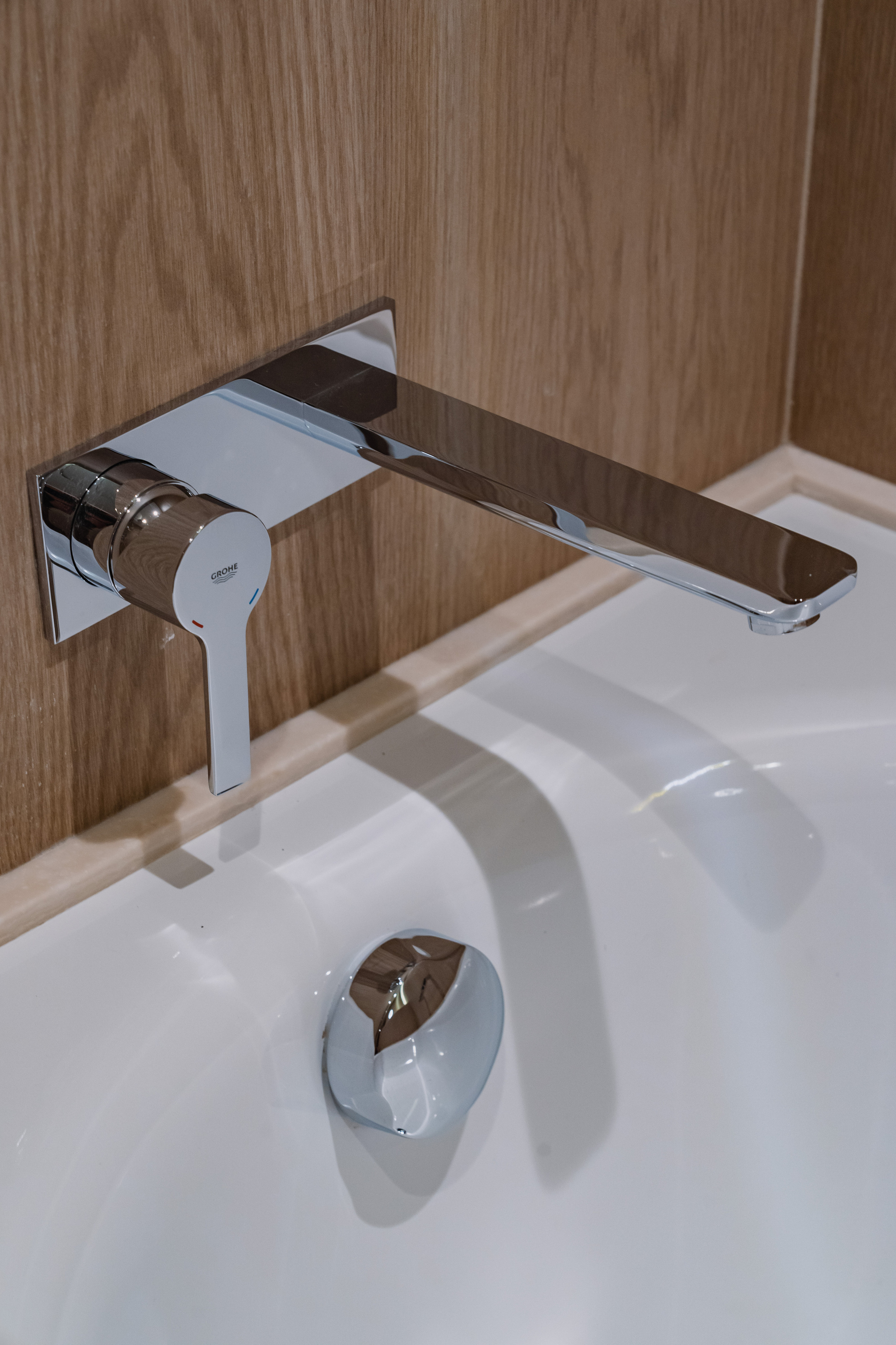 Пятизвёздочный отель VLADIVOSTOK Grand Hotel & SPA. Wedding and family photographer in Vladivostok Anton Blokhin