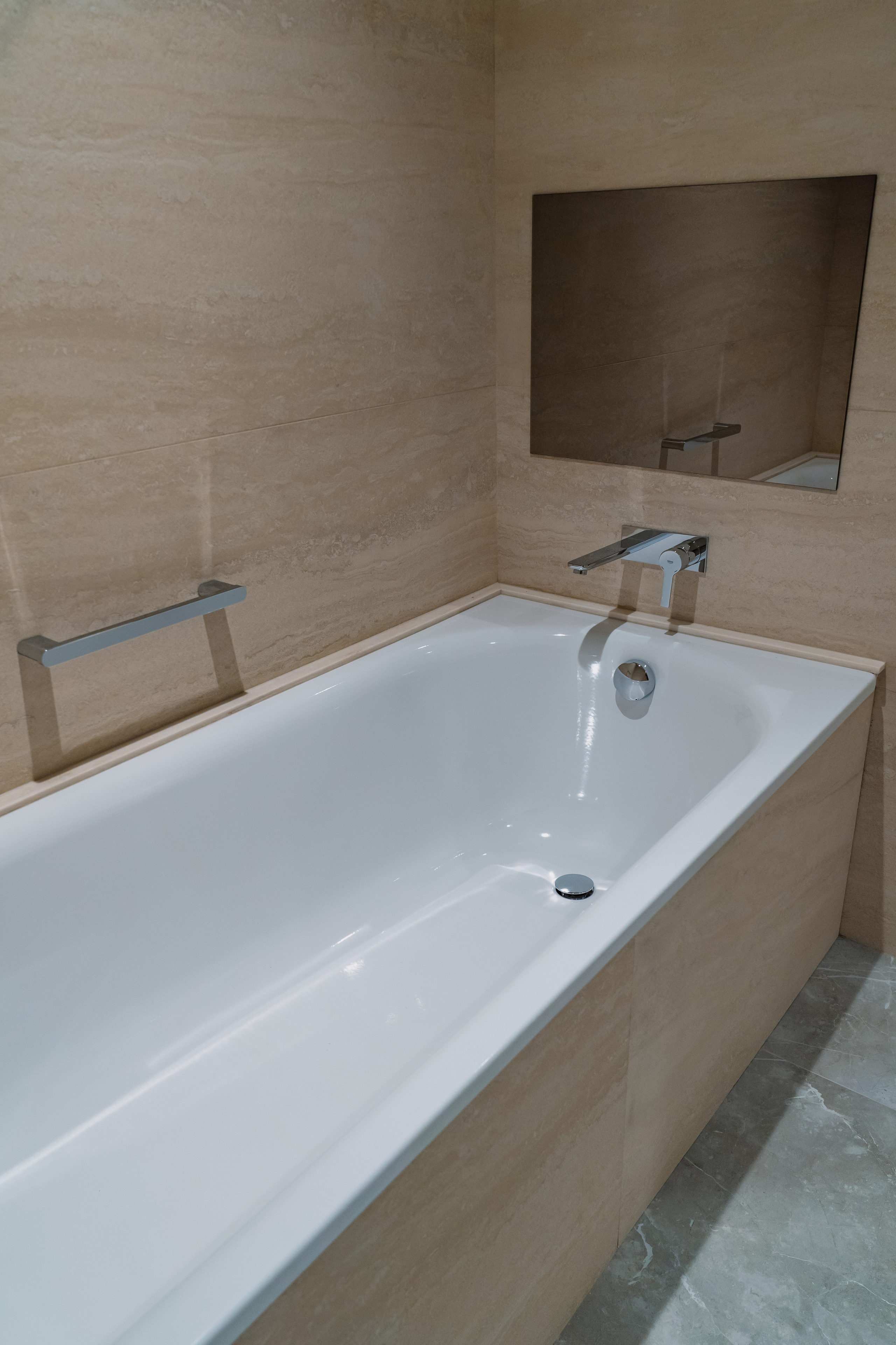 Пятизвёздочный отель VLADIVOSTOK Grand Hotel & SPA. Wedding and family photographer in Vladivostok Anton Blokhin