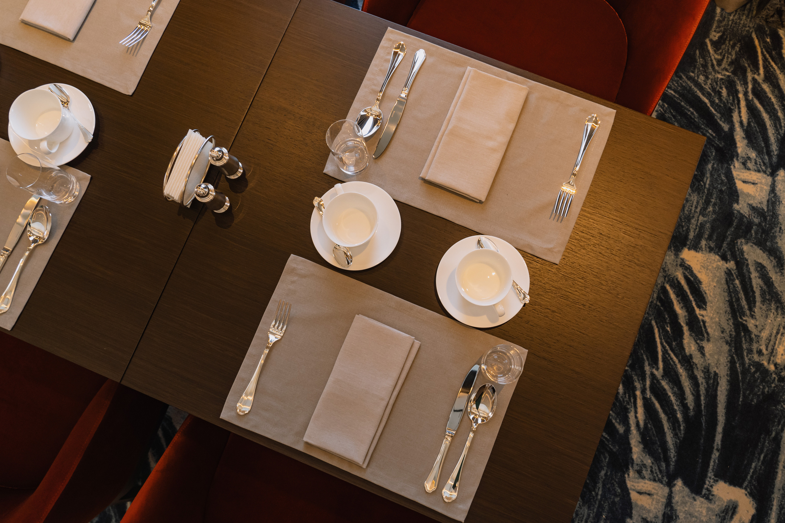 Пятизвёздочный отель VLADIVOSTOK Grand Hotel & SPA. Wedding and family photographer in Vladivostok Anton Blokhin