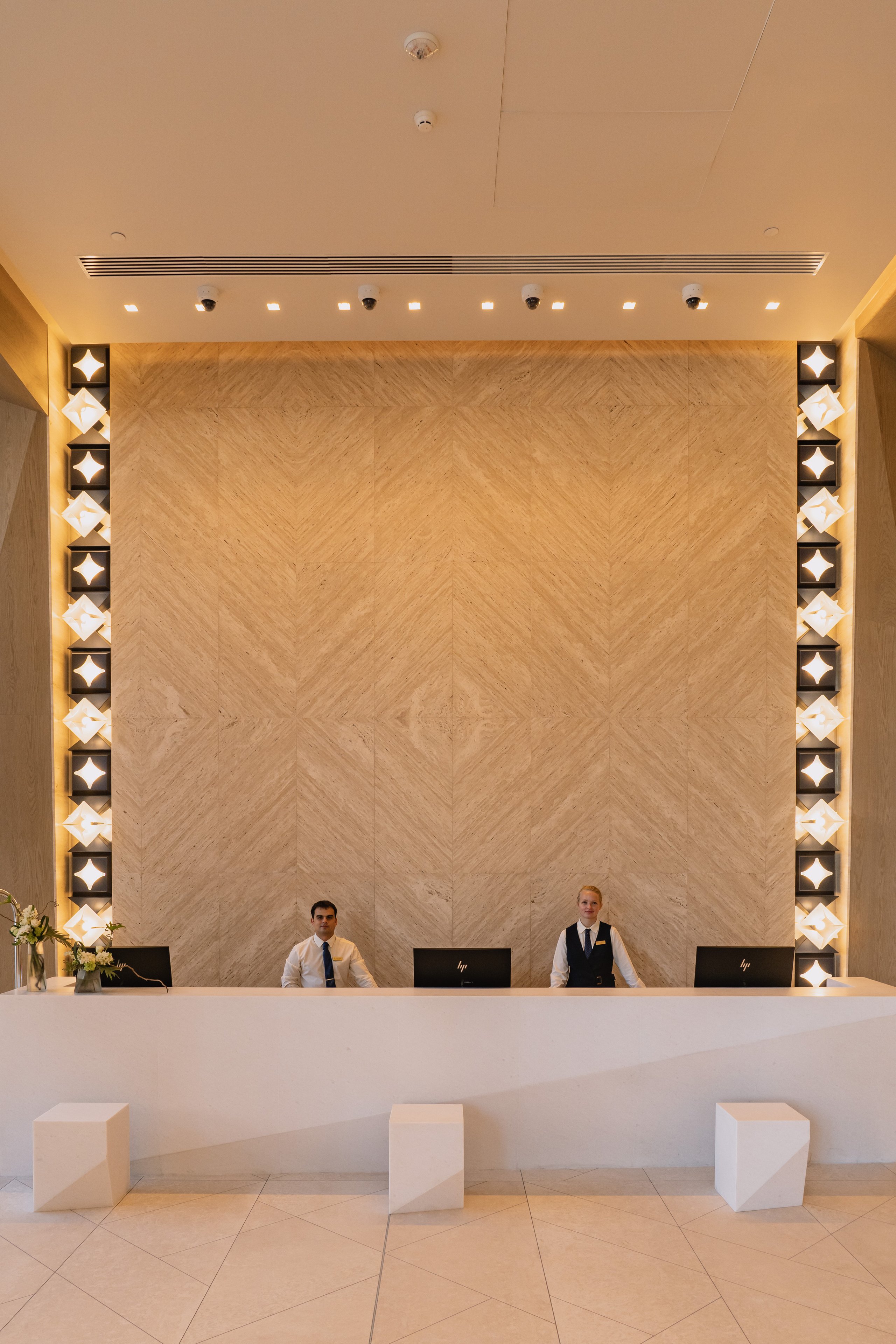 Пятизвёздочный отель VLADIVOSTOK Grand Hotel & SPA. Wedding and family photographer in Vladivostok Anton Blokhin