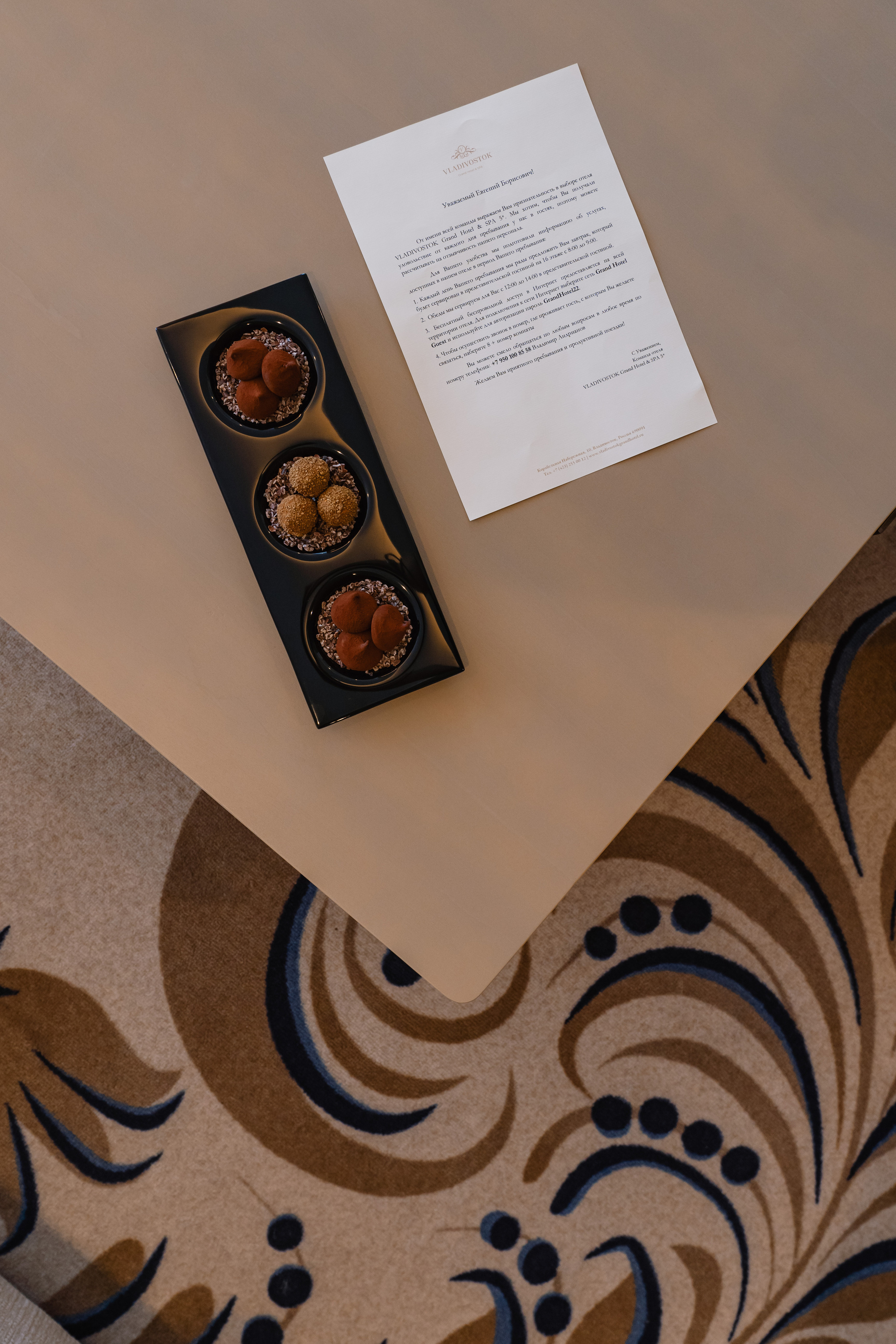 Пятизвёздочный отель VLADIVOSTOK Grand Hotel & SPA. Wedding and family photographer in Vladivostok Anton Blokhin