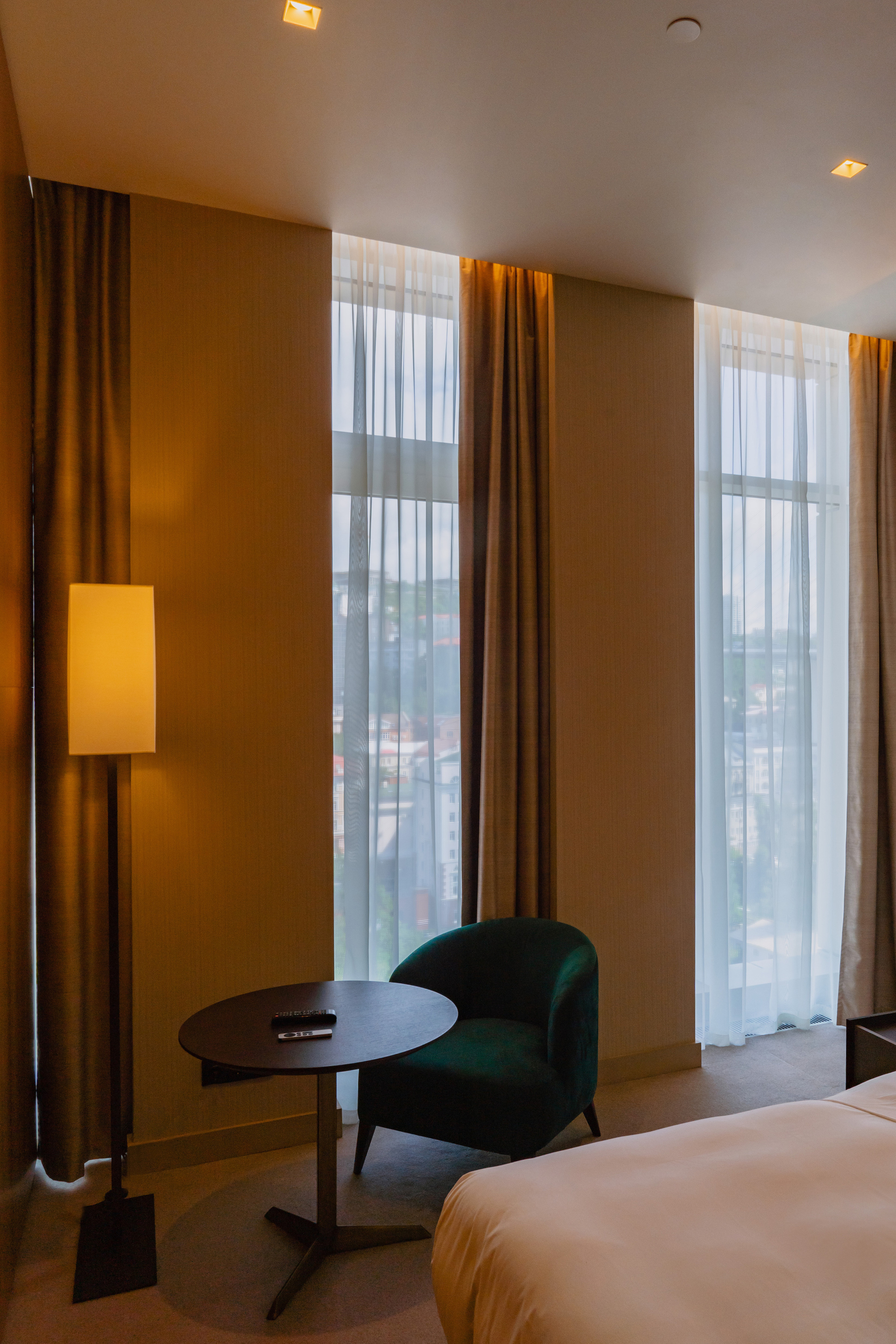 Пятизвёздочный отель VLADIVOSTOK Grand Hotel & SPA. Wedding and family photographer in Vladivostok Anton Blokhin