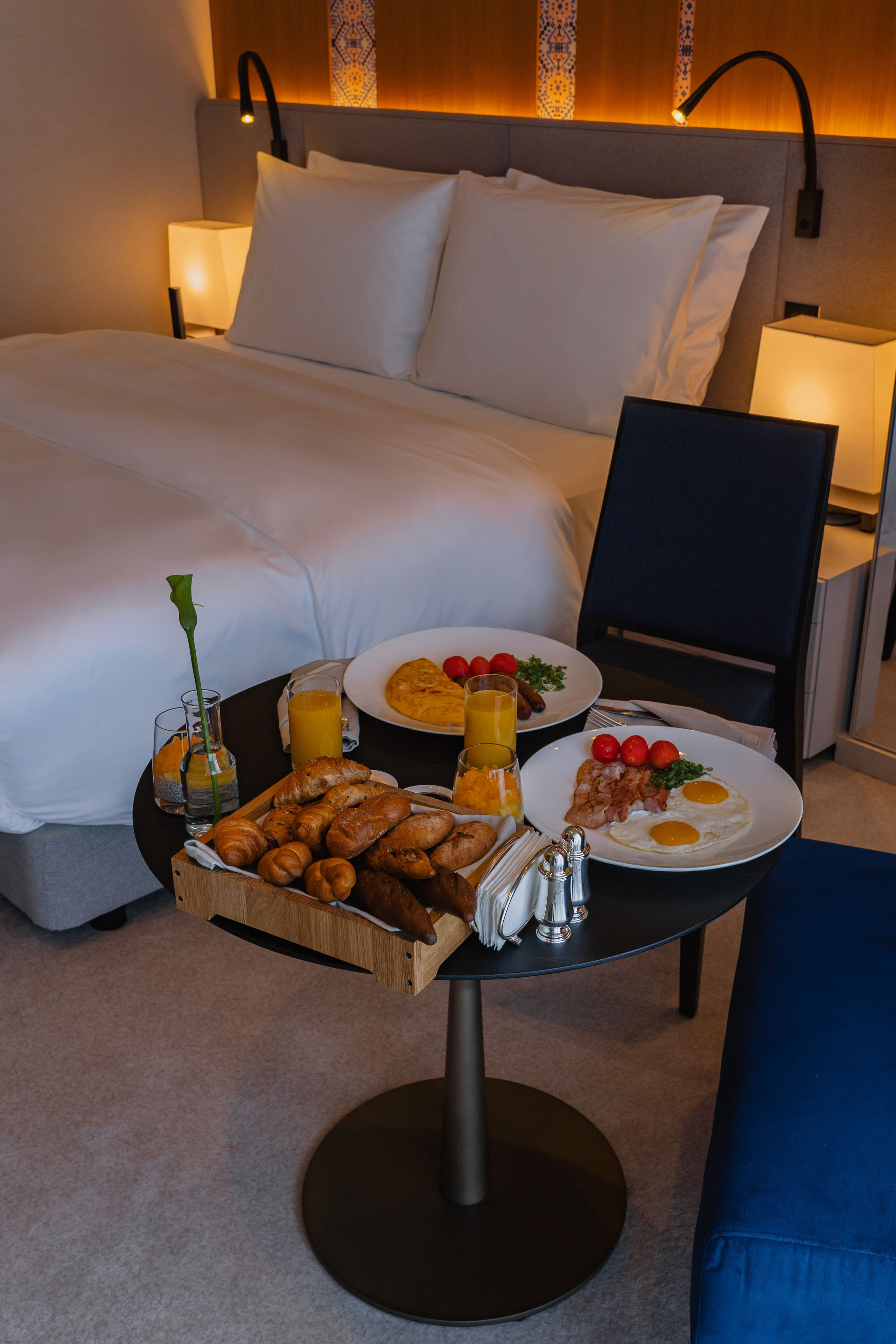 Пятизвёздочный отель VLADIVOSTOK Grand Hotel & SPA. Wedding and family photographer in Vladivostok Anton Blokhin