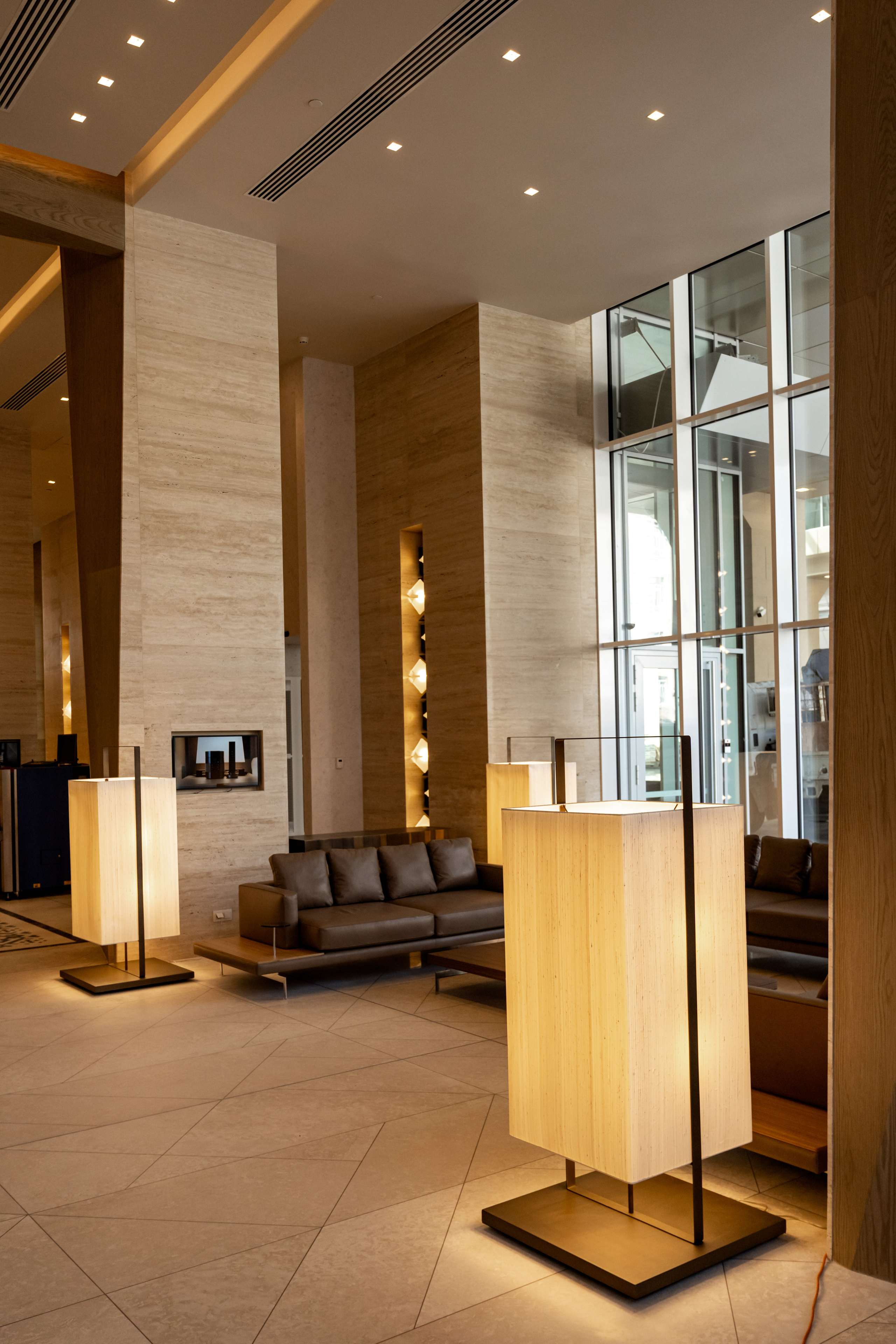 Пятизвёздочный отель VLADIVOSTOK Grand Hotel & SPA. Wedding and family photographer in Vladivostok Anton Blokhin