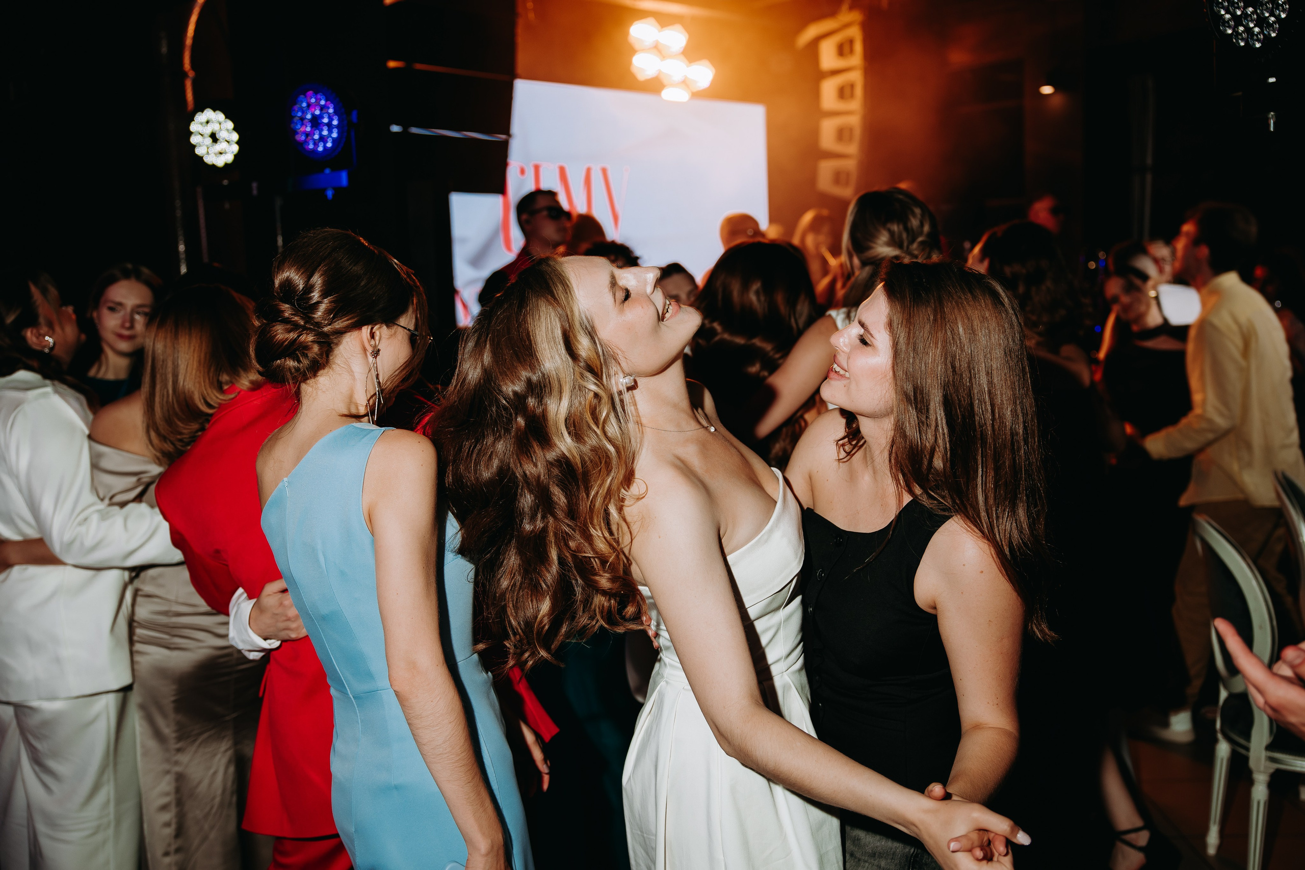 Выпускной — СГМУ. Фотограф в Саратове Александр Кухаренко. И не только в Саратове :)