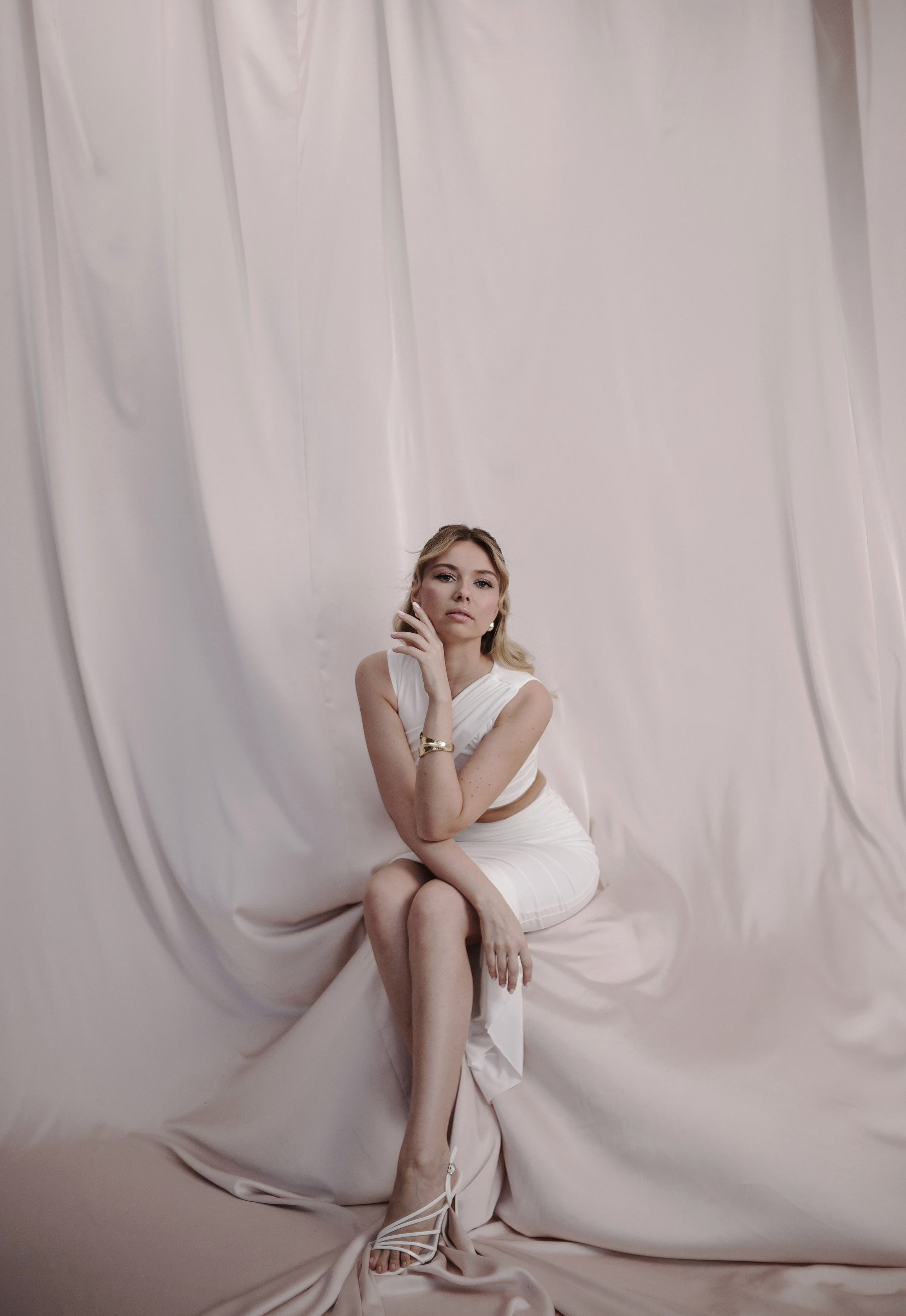 Md: @lovexxxxMuah: @mari.bulatovaOrg: @creative_photodayLoc: @daily_photostudio