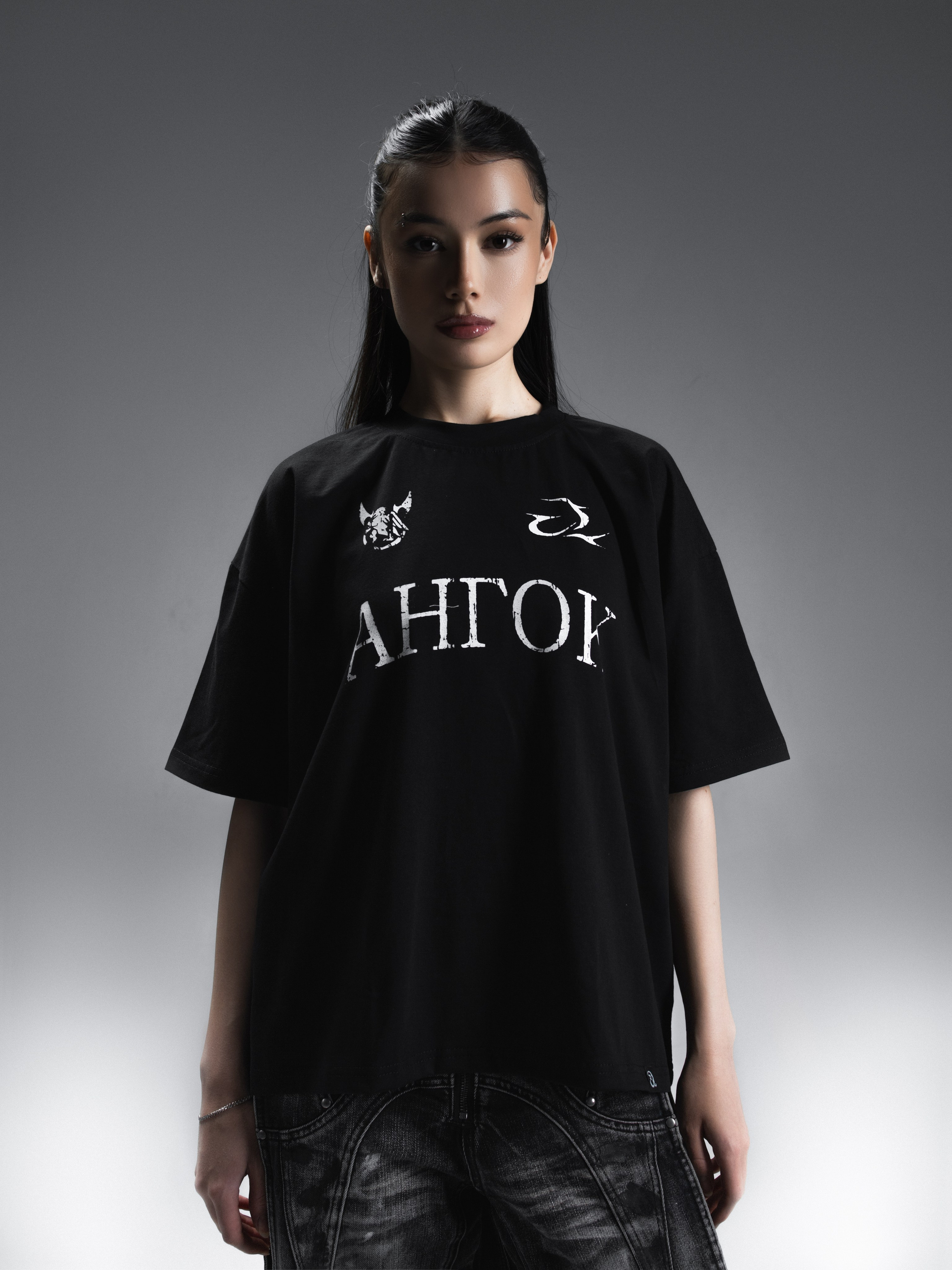 КАТАЛОГ | серый фон. RUNA production — стильные съемки для брендов