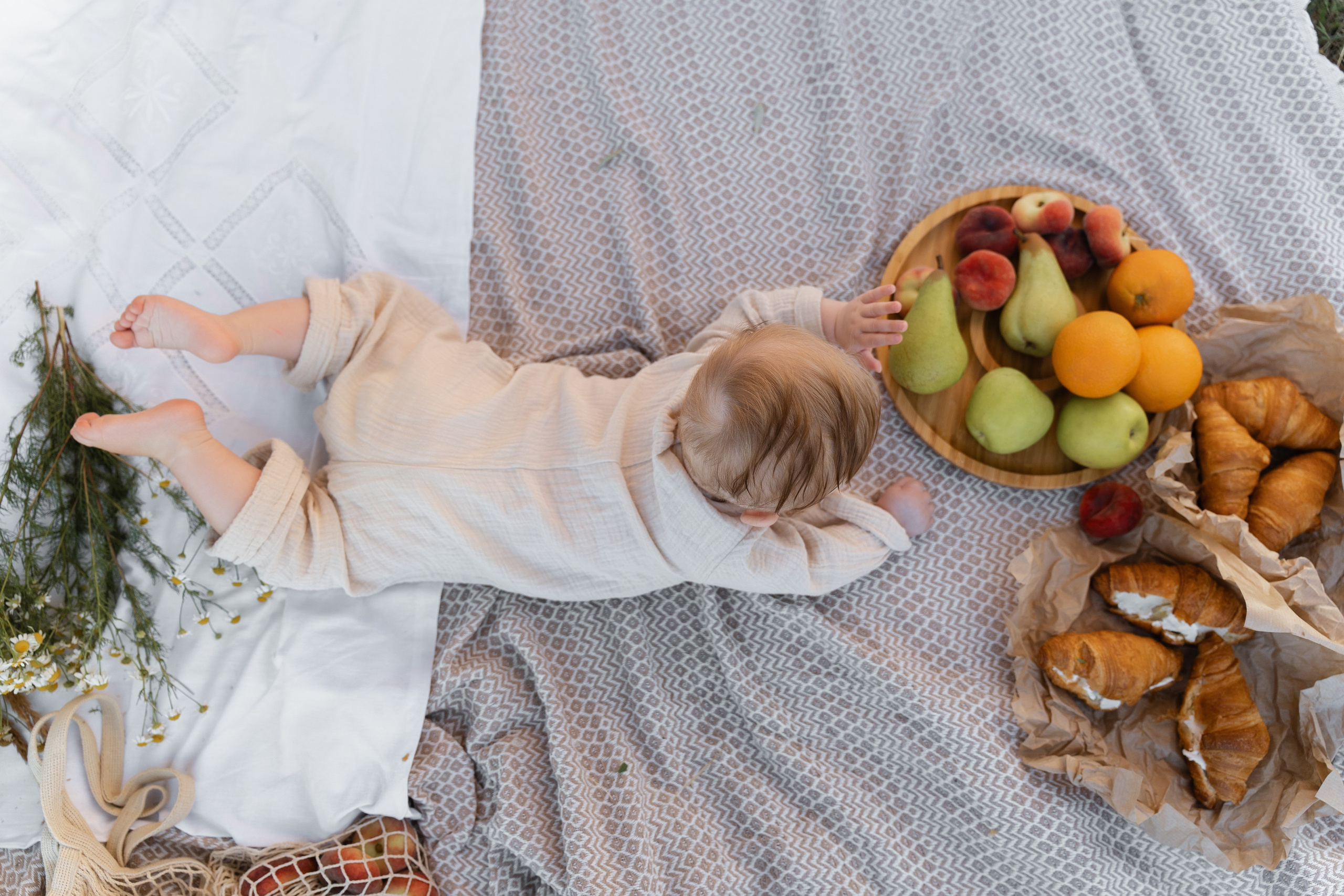 Виталий и Татьяна_ фотозона пикник. Свадебный и семейный фотограф в Самаре Салахова Гулина
