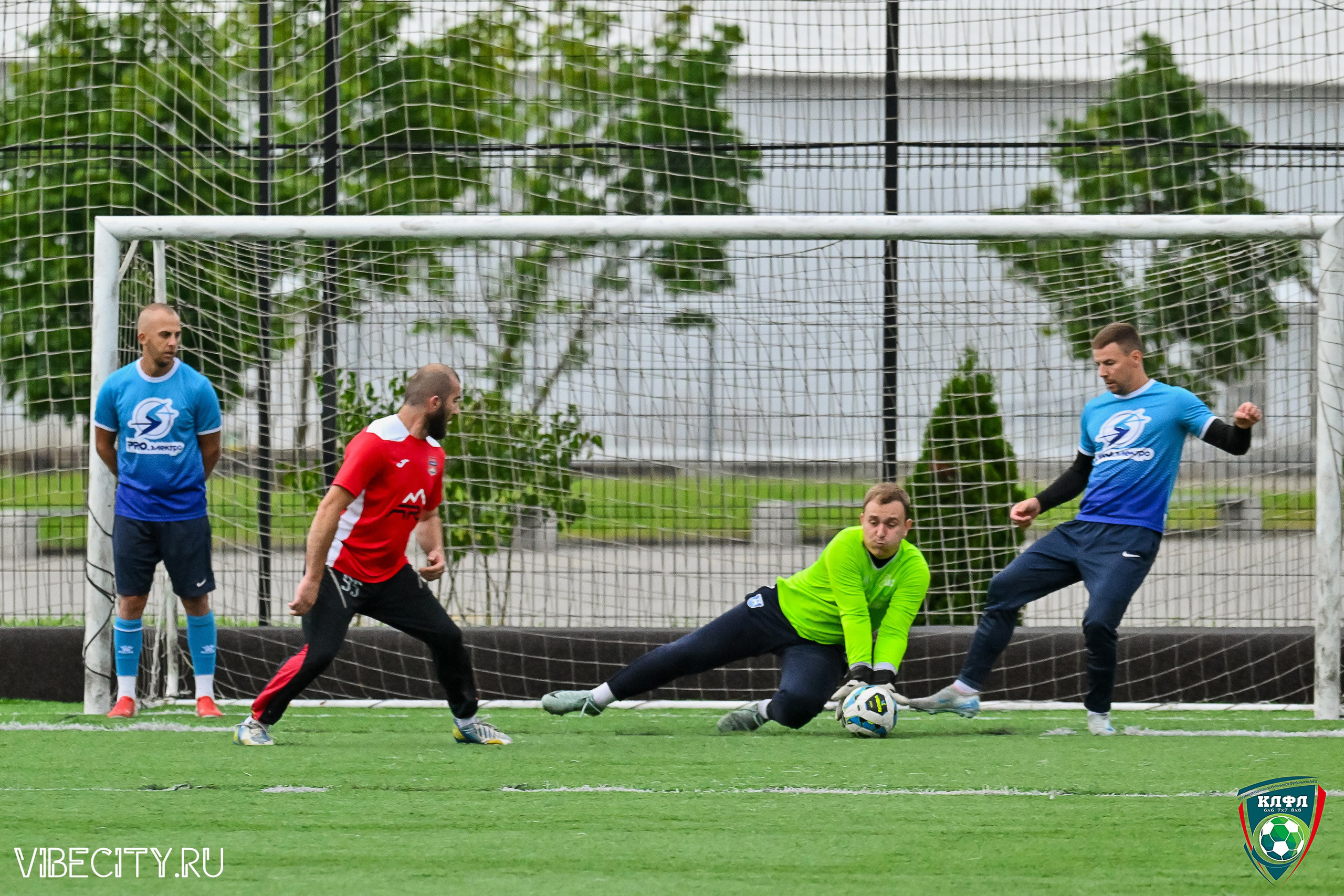 ФИНАЛЬНЫЕ МАТЧИ ПЛЕЙ-ОФФ XXl ЛЕТНЕГО КУБКА КАЛИНИНГРАДСКОЙ ЛФЛ. VIBECITY.RU Вайб Сити Ру Фоторепортажи Фотоотчеты Калининград