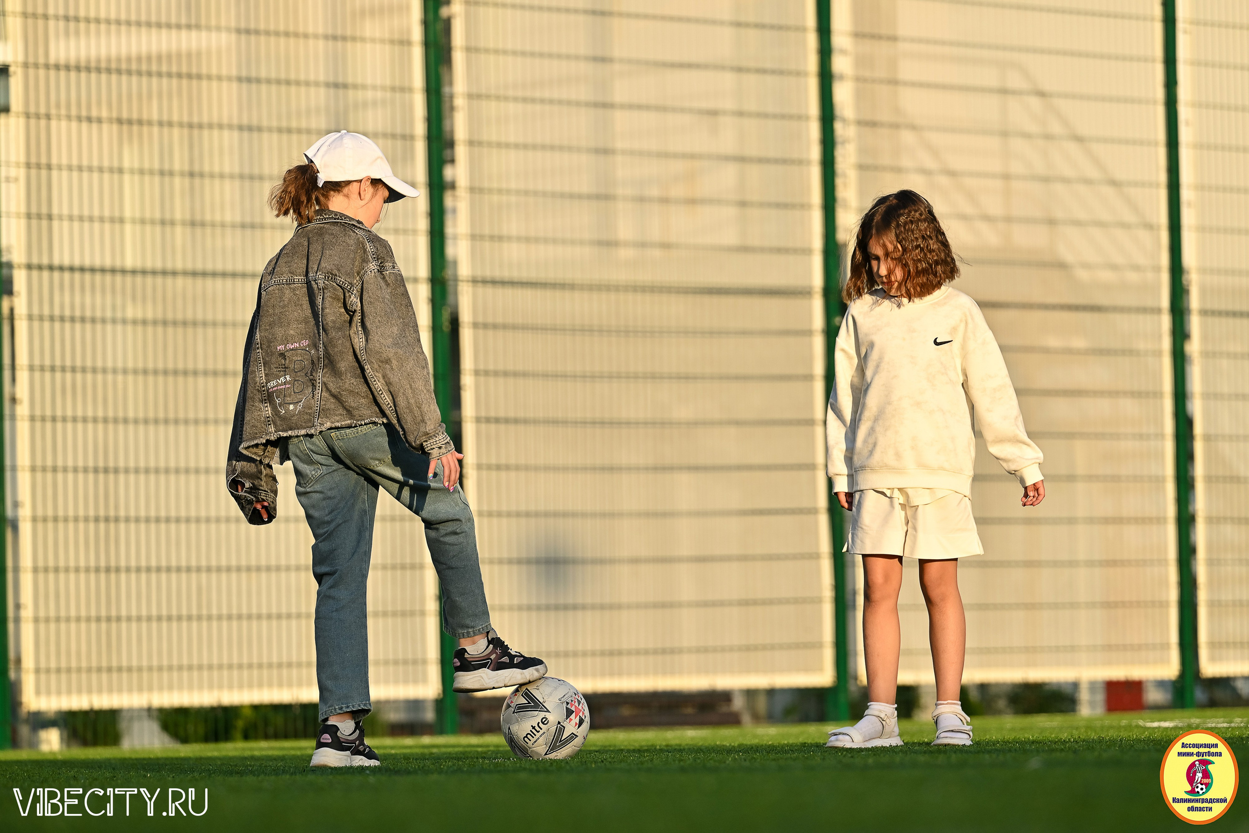 ИГРЫ МИНИ-ФУТБОЛЬНОЙ И КОРПОРАТИВНОЙ ЛИГИ. VIBECITY.RU Вайб Сити Ру Фоторепортажи Фотоотчеты Калининград