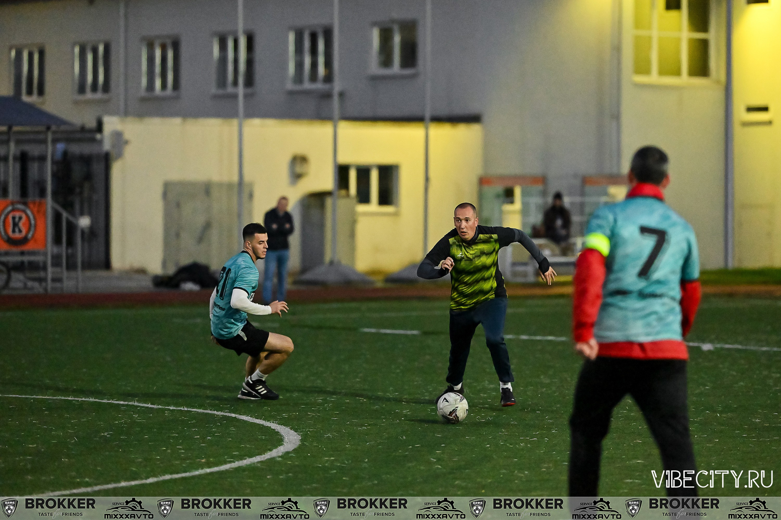 Калининградская Любительская Футбольная Лига. VIBECITY.RU Вайб Сити Ру Фоторепортажи Фотоотчеты Калининград