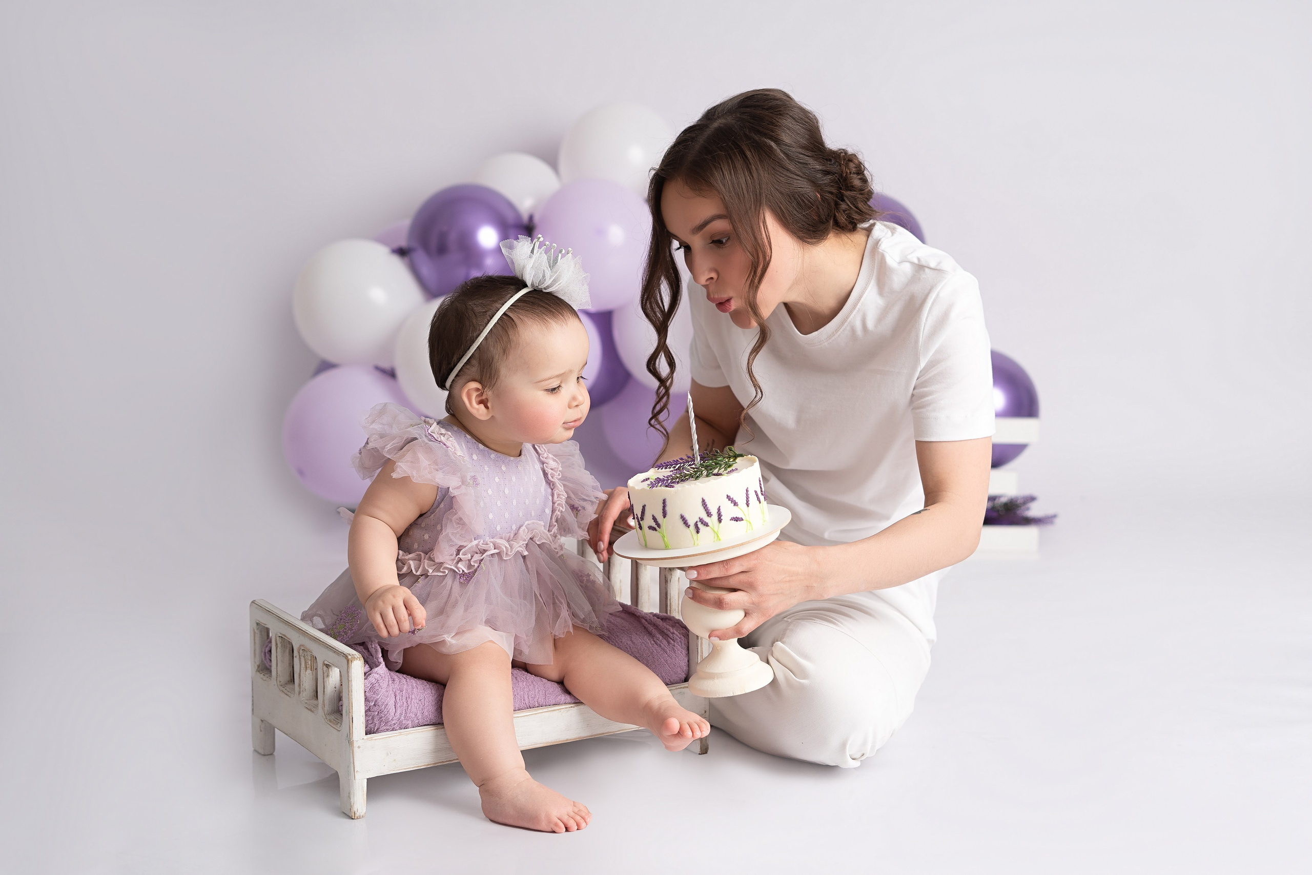 Василиса. Фотограф новорождённых в Минске. Годик под ключ