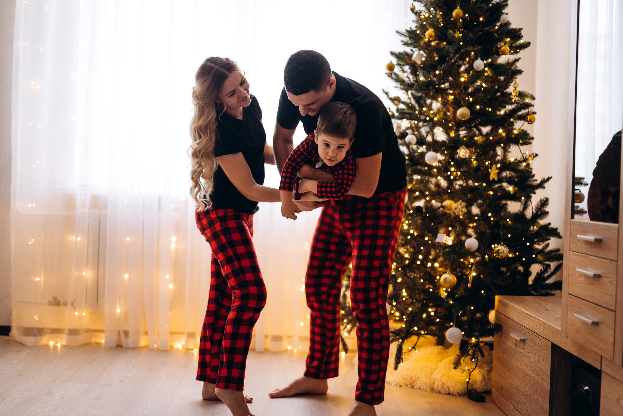 Под ёлочкой. Семейный фотограф в Минске Дарья Дреко
