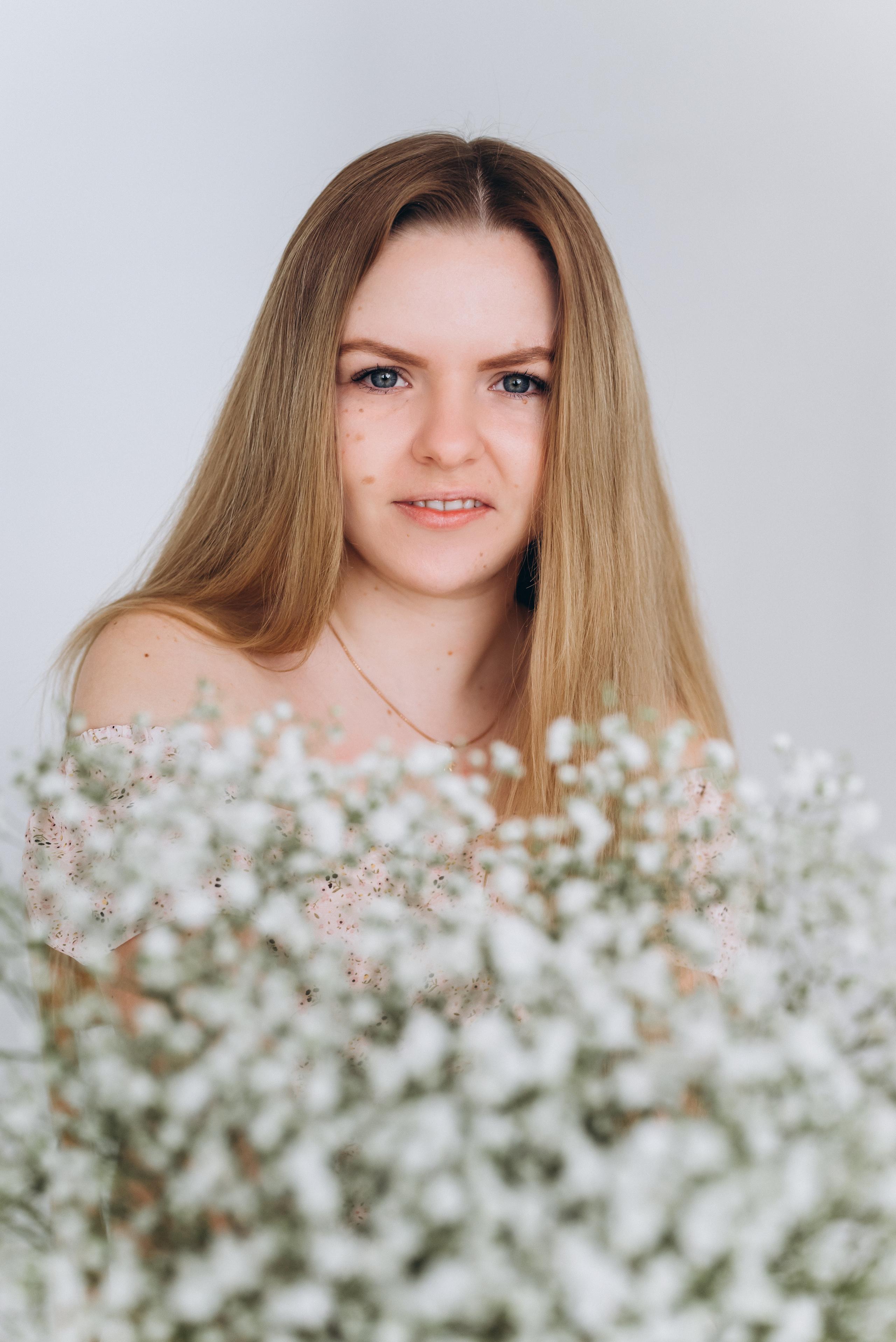 Фотосессия с цветами. Ната. Семейный фотограф в Минске Дарья Дреко