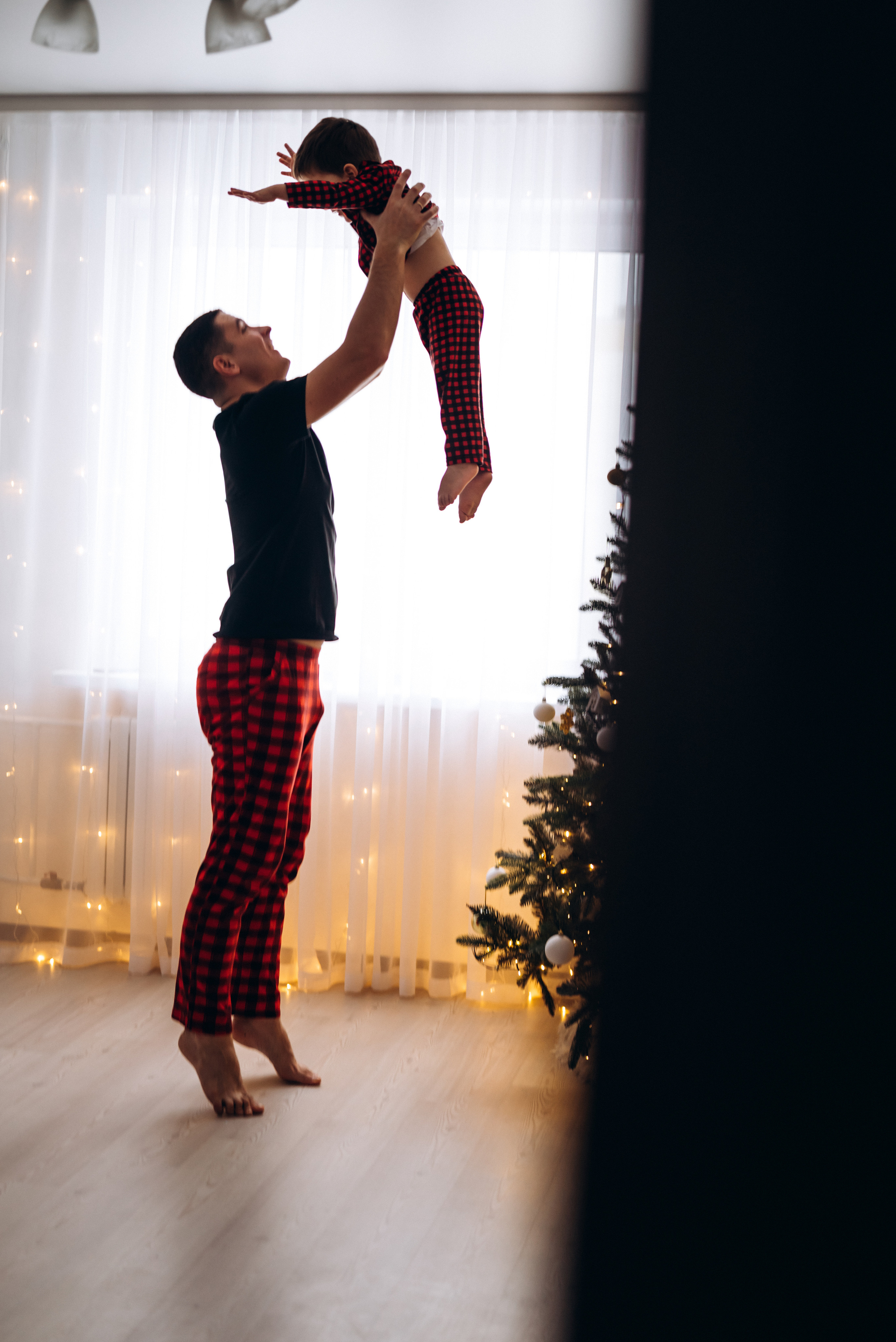 Под ёлочкой. Семейный фотограф в Минске Дарья Дреко