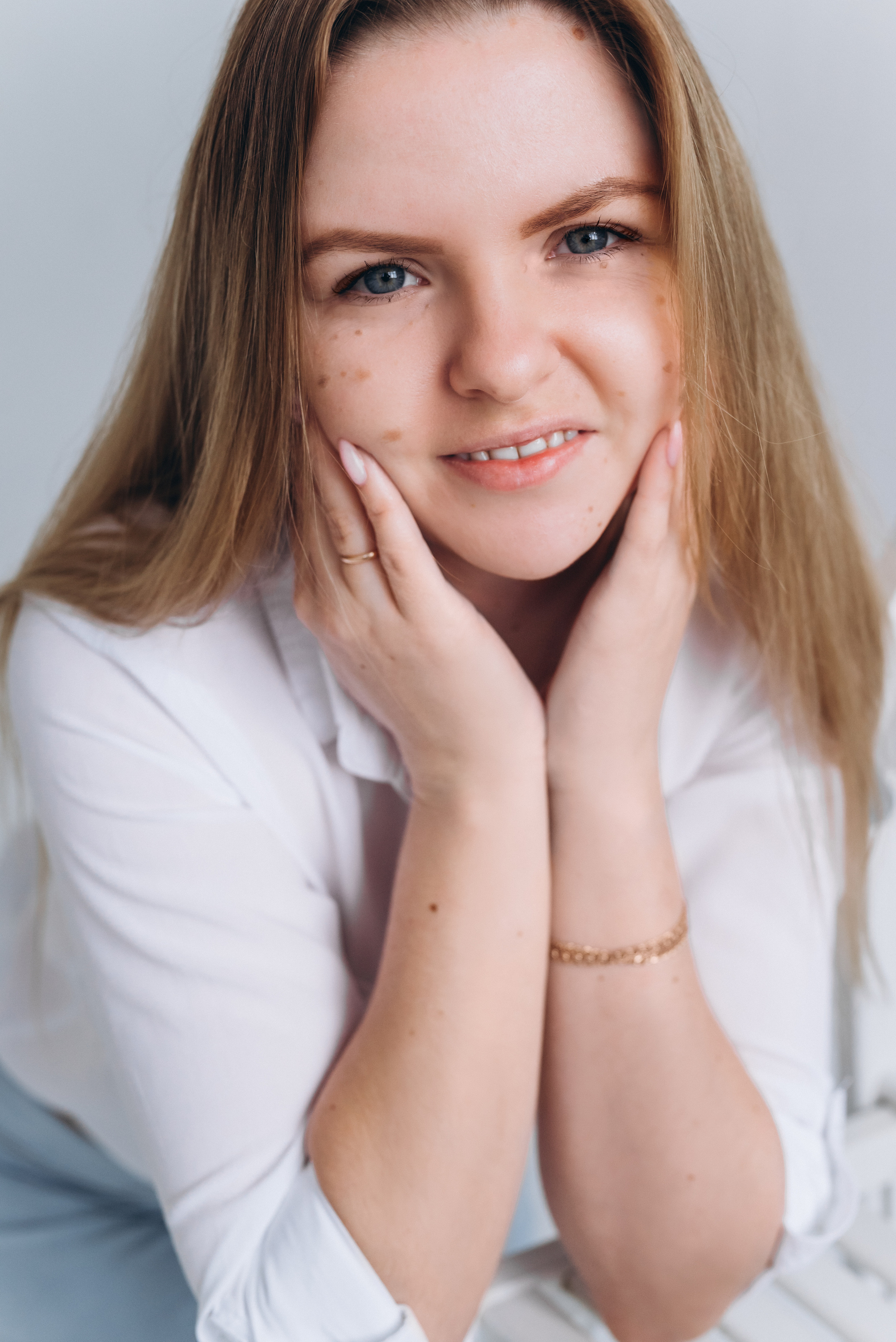 Фотосессия с цветами. Ната. Семейный фотограф в Минске Дарья Дреко