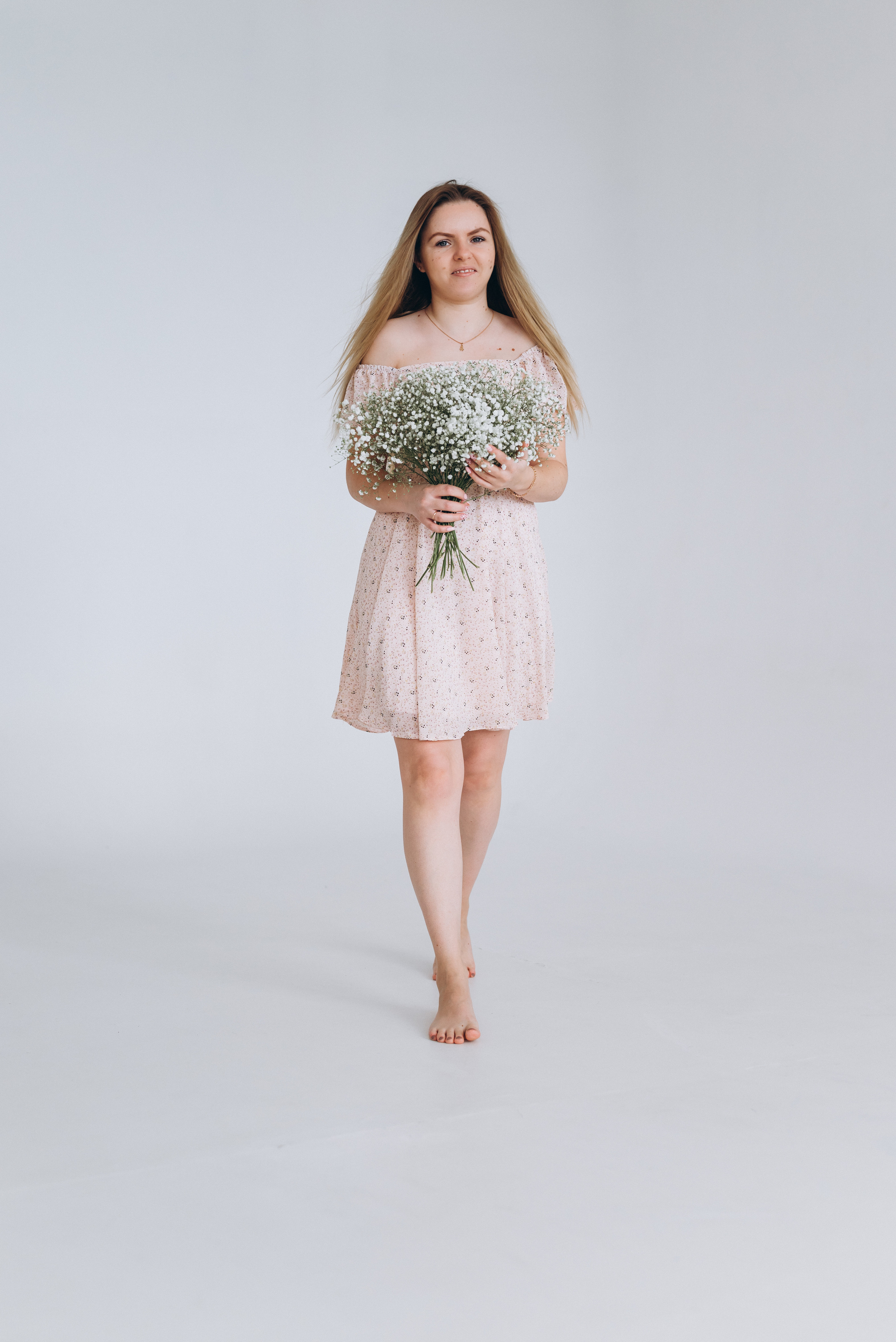 Фотосессия с цветами. Ната. Семейный фотограф в Минске Дарья Дреко