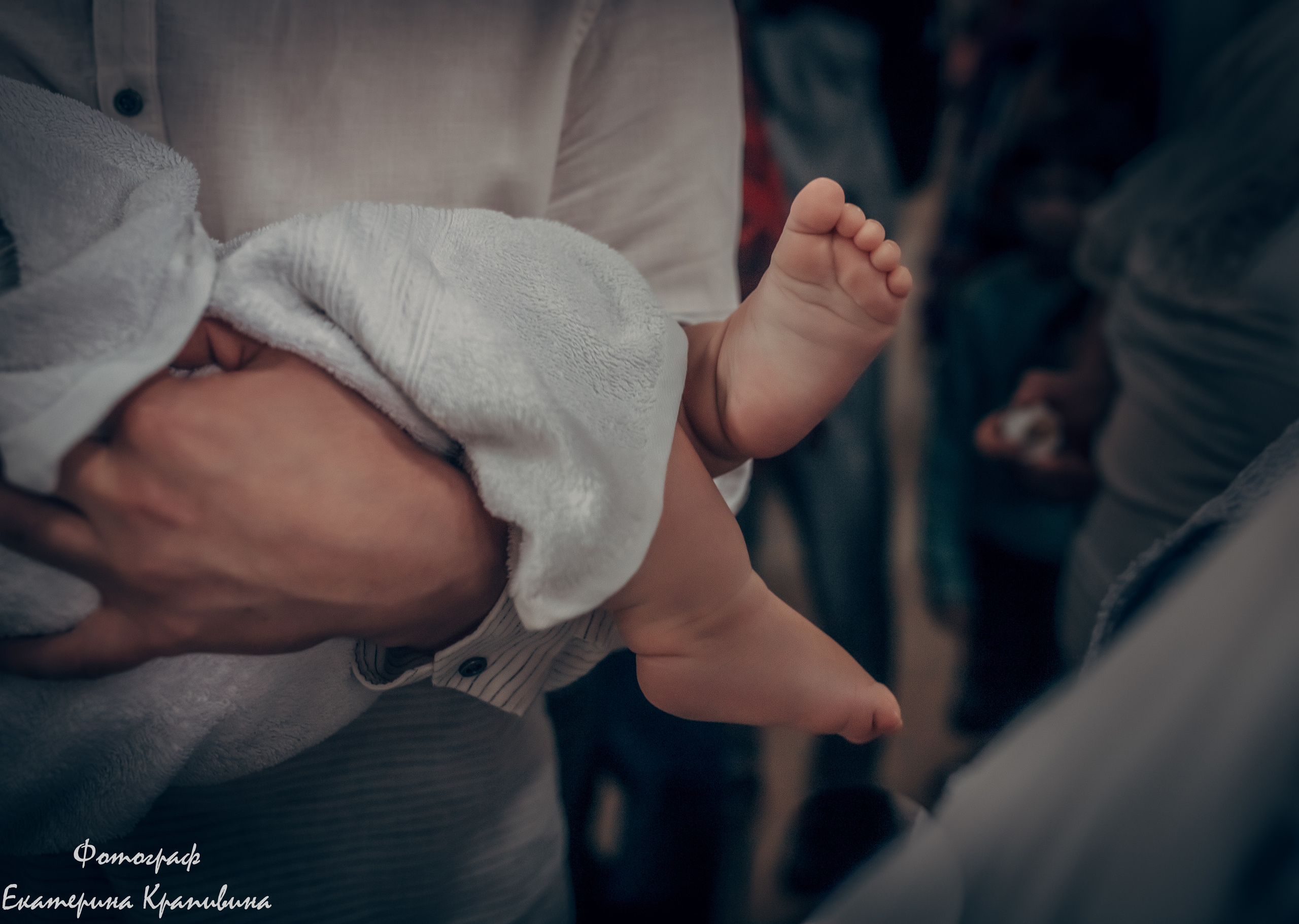 Крещение Богдана. Церковь Казанской иконы Божией Матери в Великом Враге. Екатерина Крапивина фотограф церковных Таинств в Нижний Новгороде