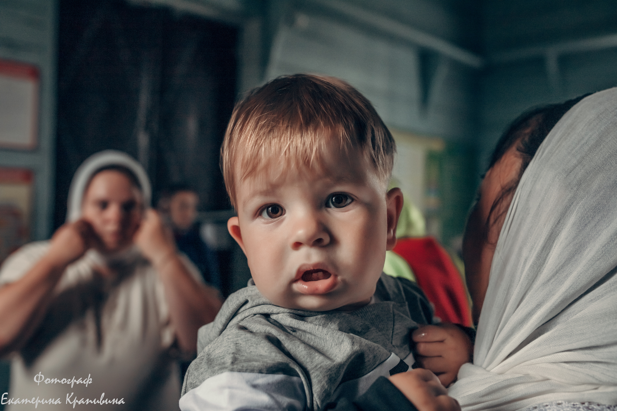 Крещение Богдана. Церковь Казанской иконы Божией Матери в Великом Враге. Екатерина Крапивина фотограф церковных Таинств в Нижний Новгороде