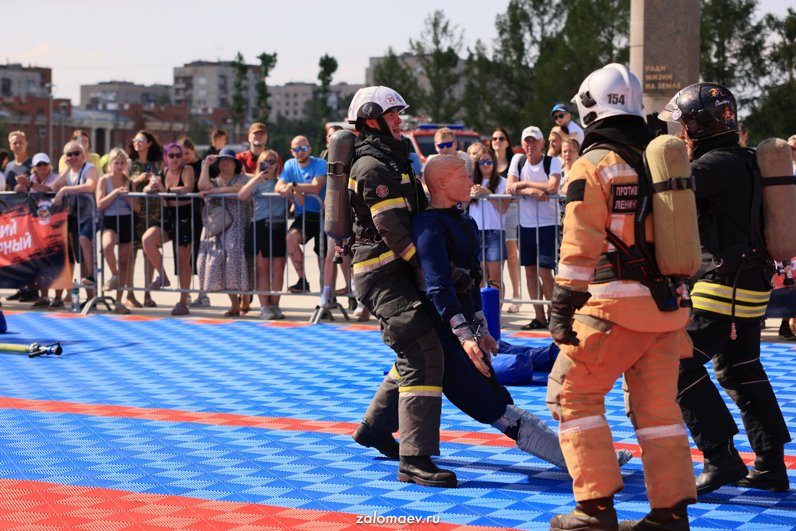 Сильнейший пожарный. Фотограф Александр Заломаев