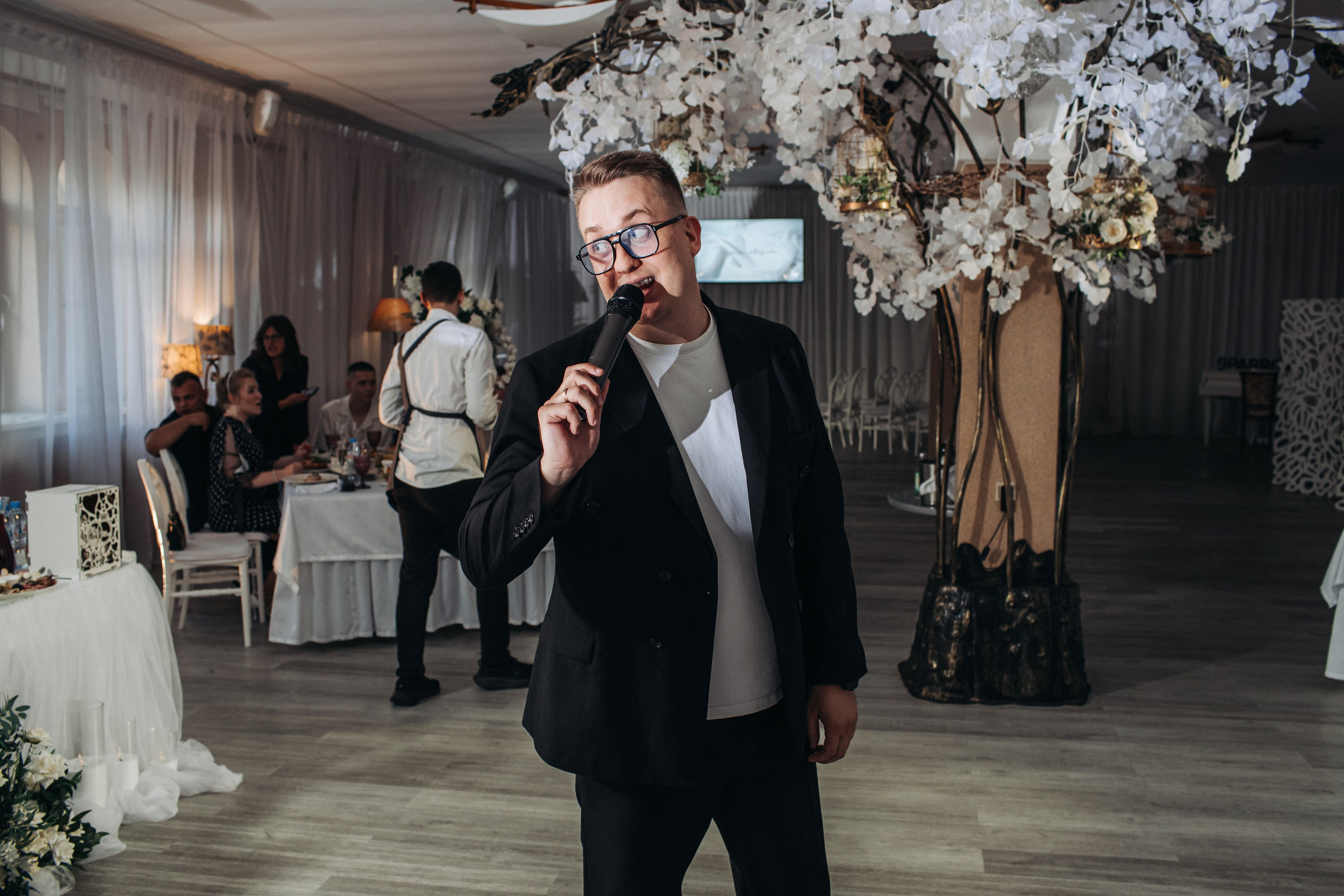 Vlad & Nadya (Saint-Petersburg, Russia). Destination wedding photographer Peter Letu