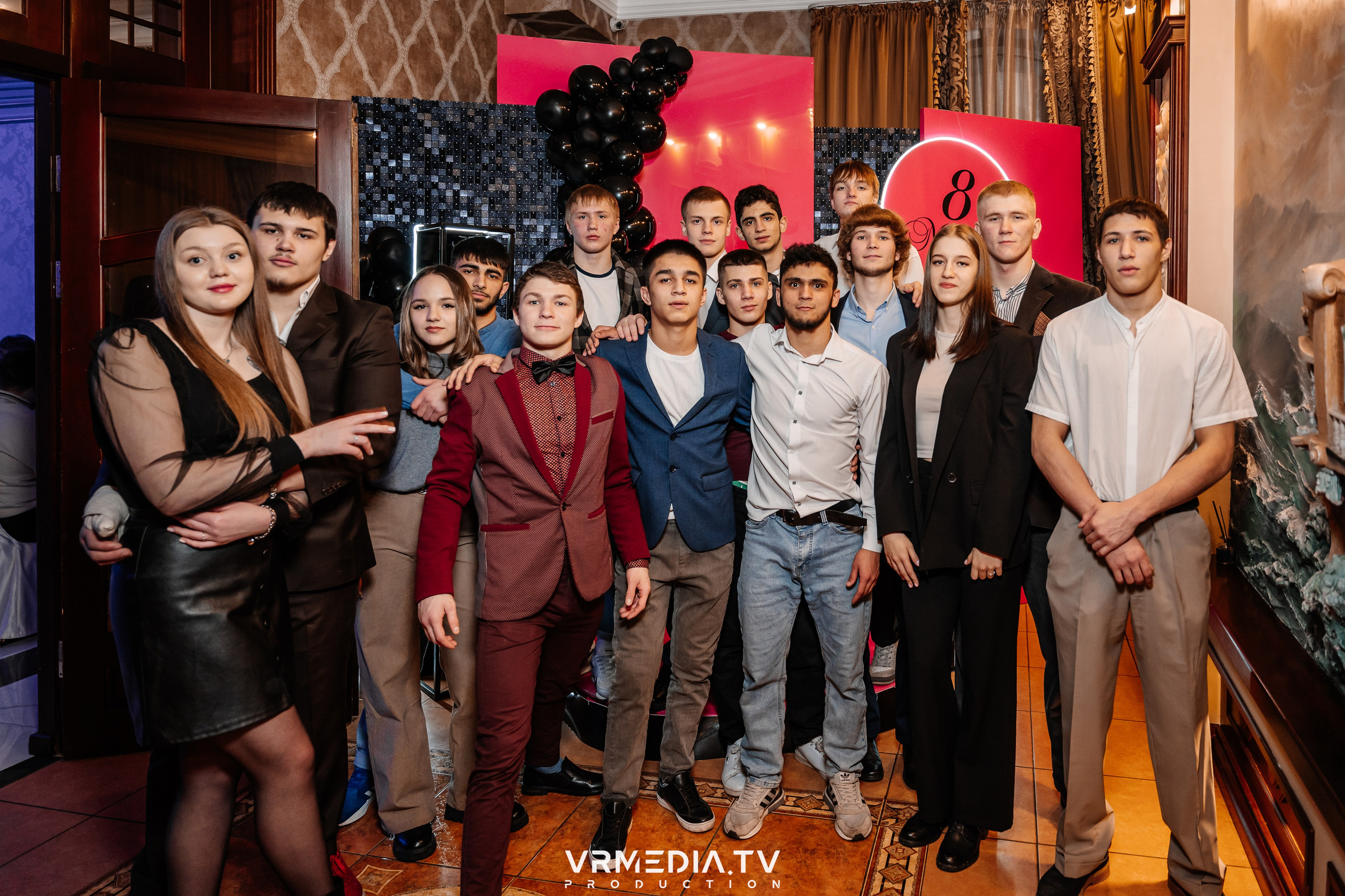 Международный женский день в ресторане «Лазурный берег»